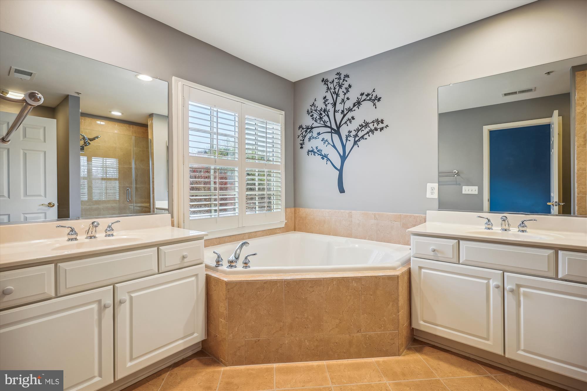 FALLSGROVE - Residential