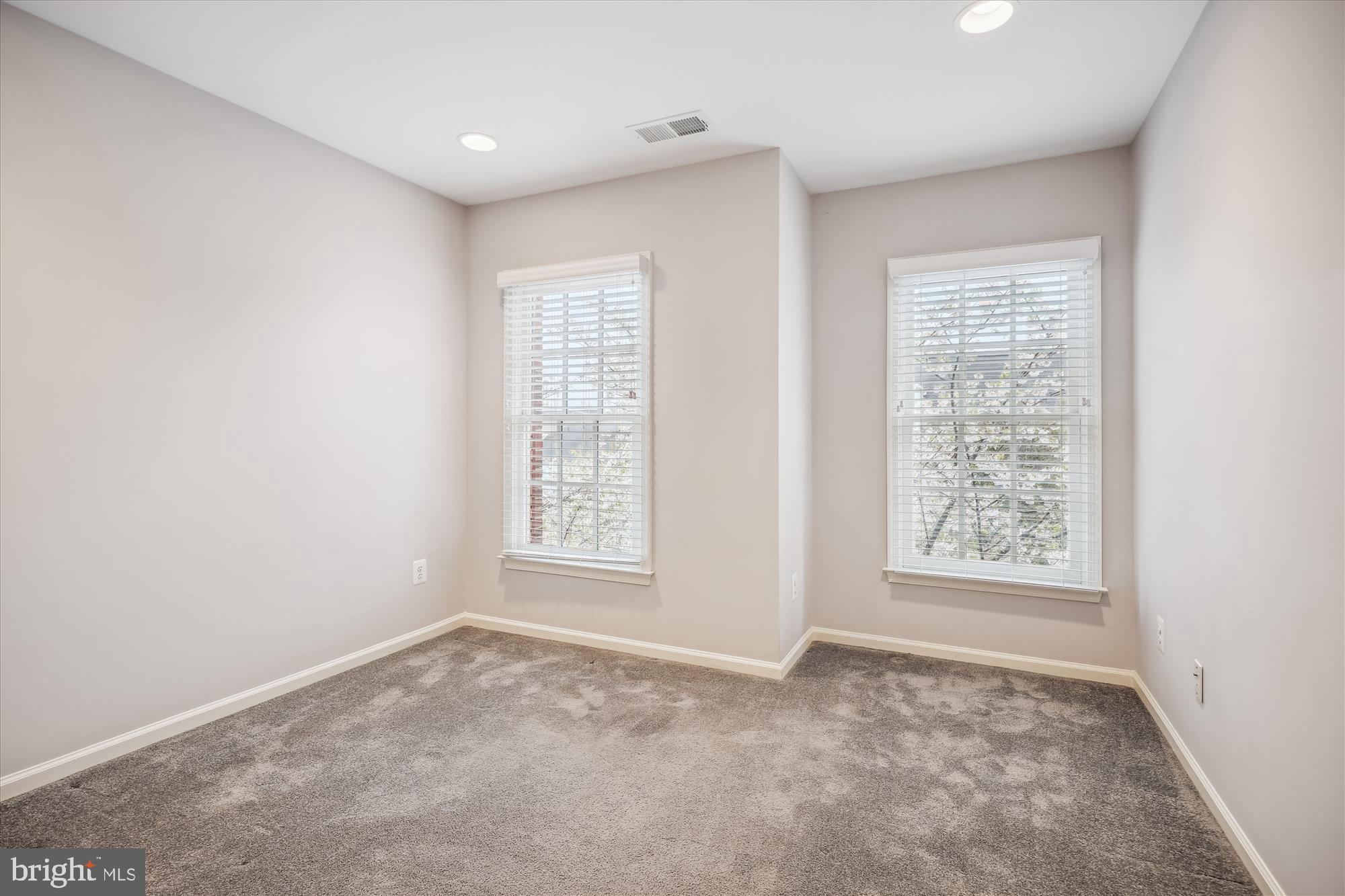 FALLSGROVE - Residential