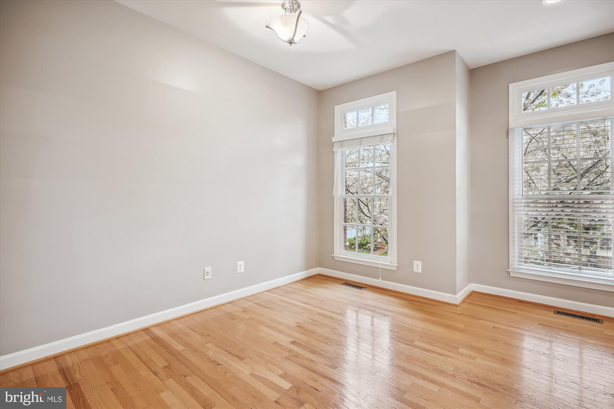 FALLSGROVE - Residential