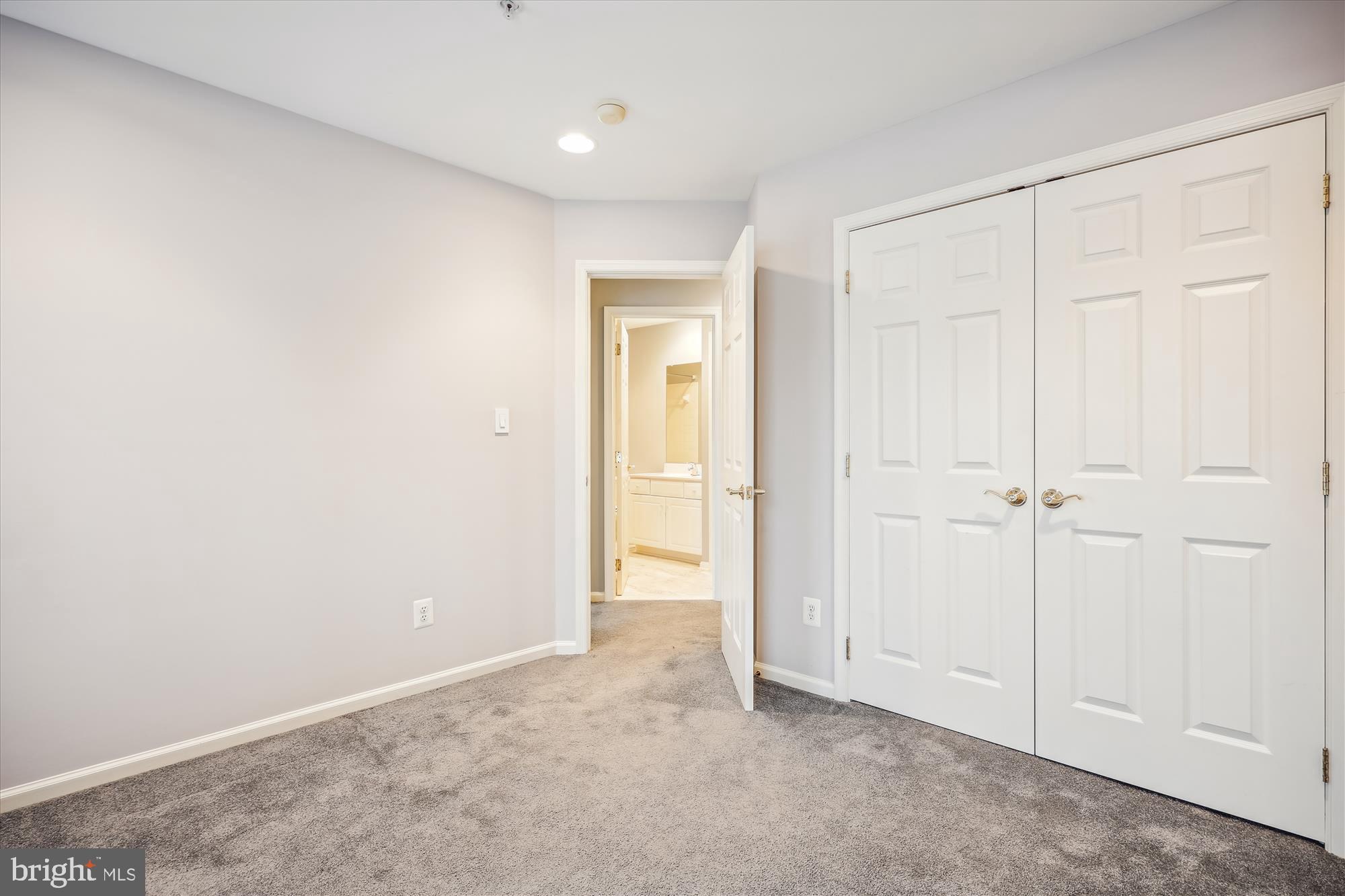 FALLSGROVE - Residential