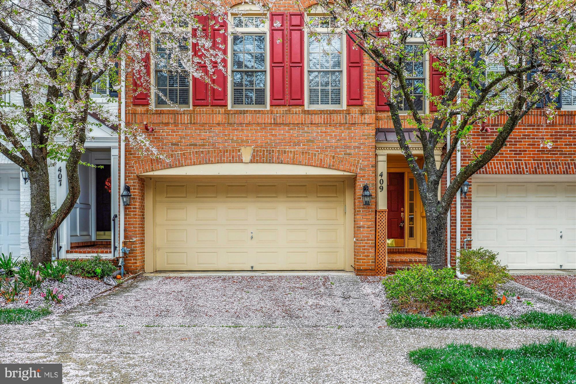 FALLSGROVE - Residential