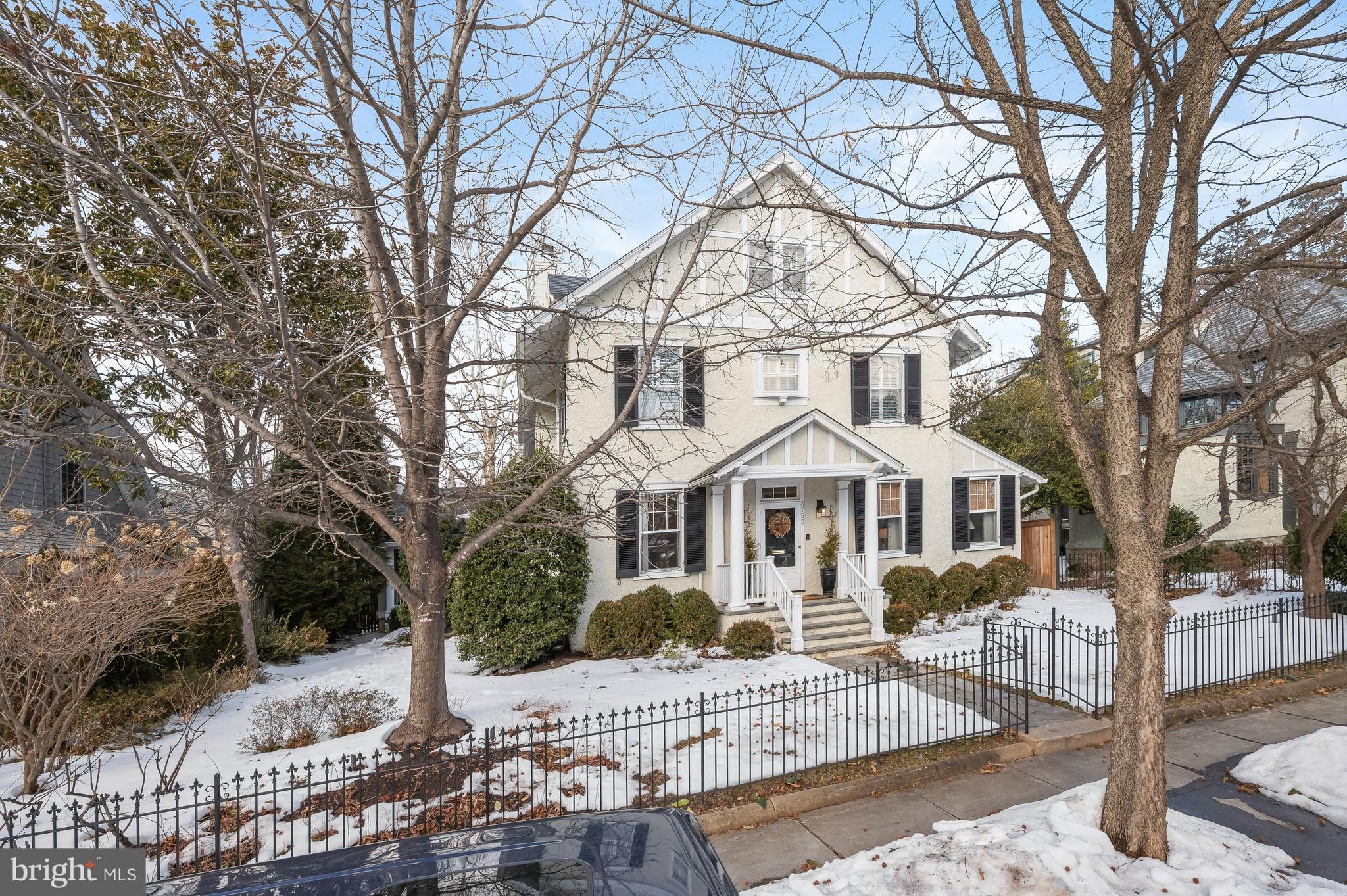 3753 OLIVER STREET NW