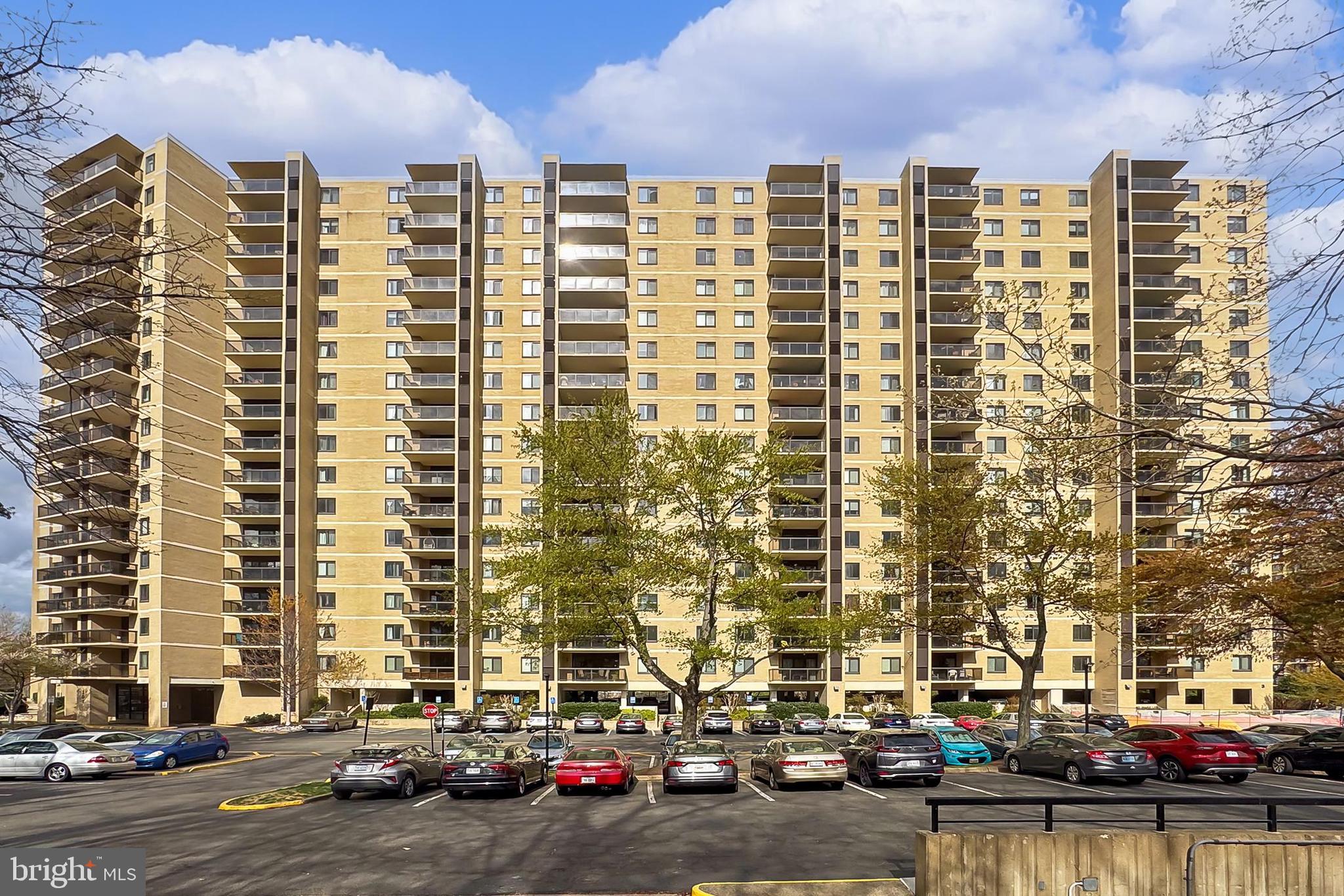 WATERGATE AT LANDMARK - Residential