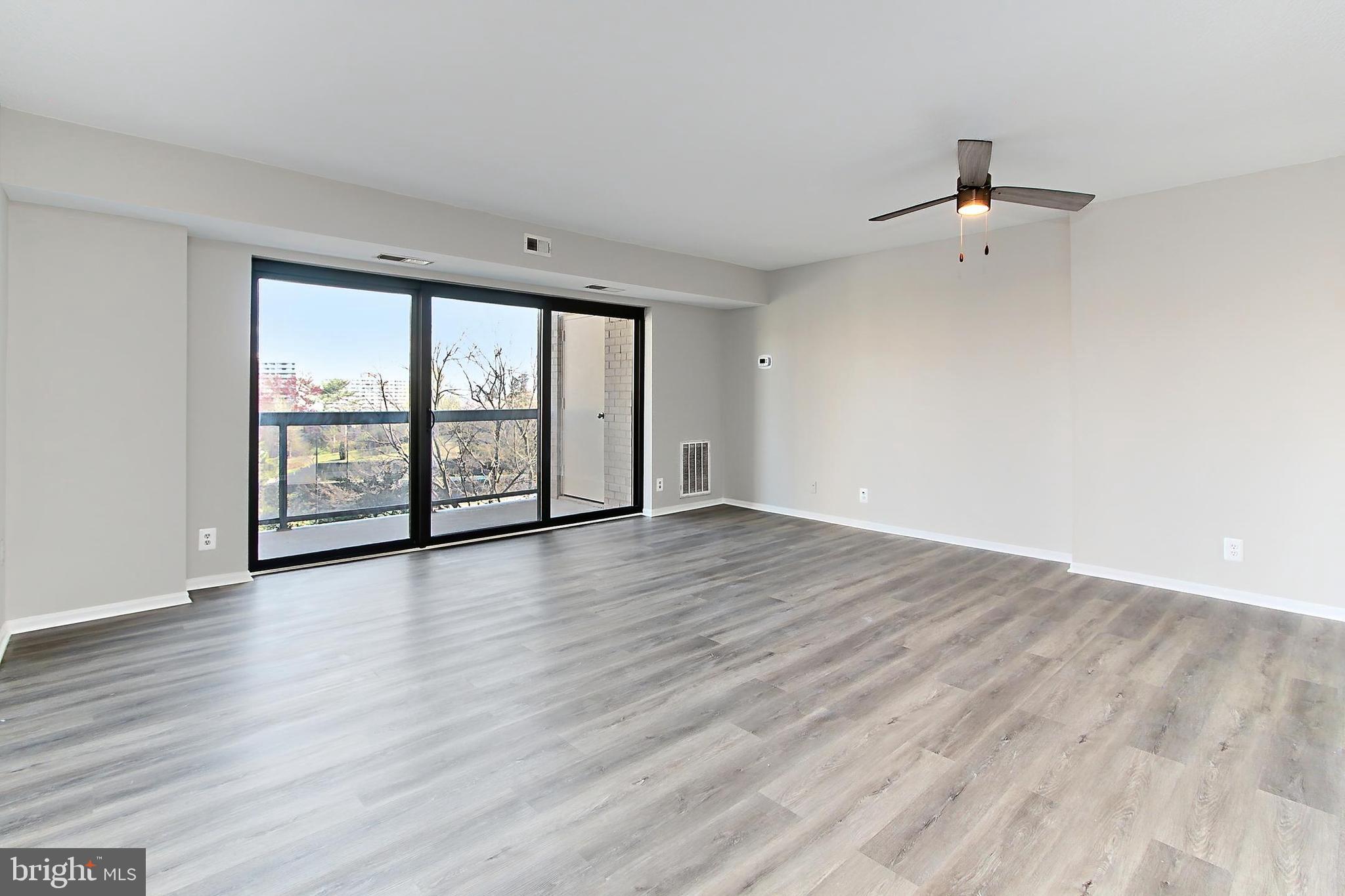 WATERGATE AT LANDMARK - Residential