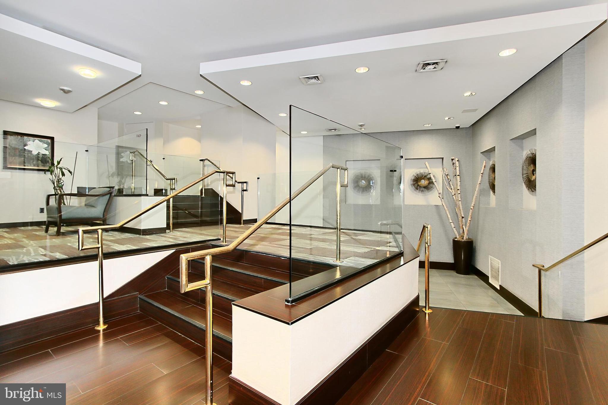 WATERGATE AT LANDMARK - Residential