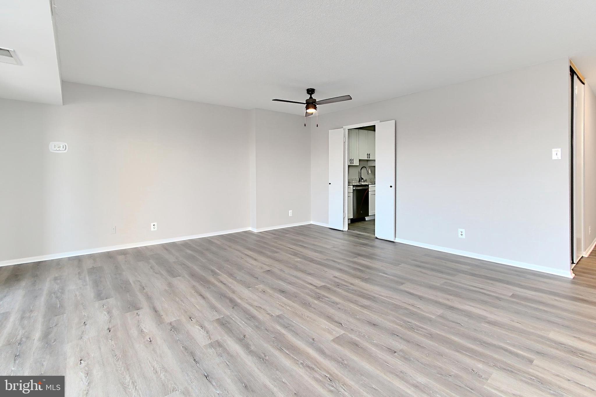 WATERGATE AT LANDMARK - Residential