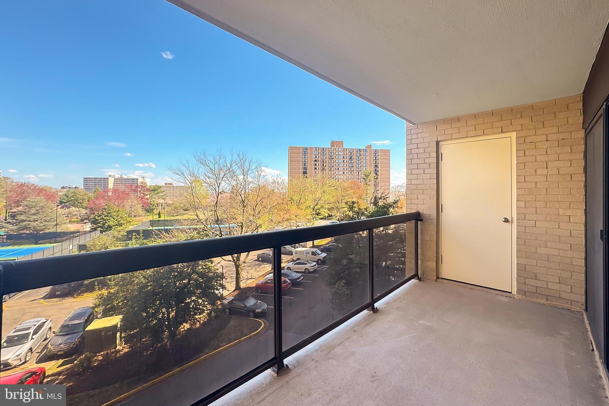 WATERGATE AT LANDMARK - Residential