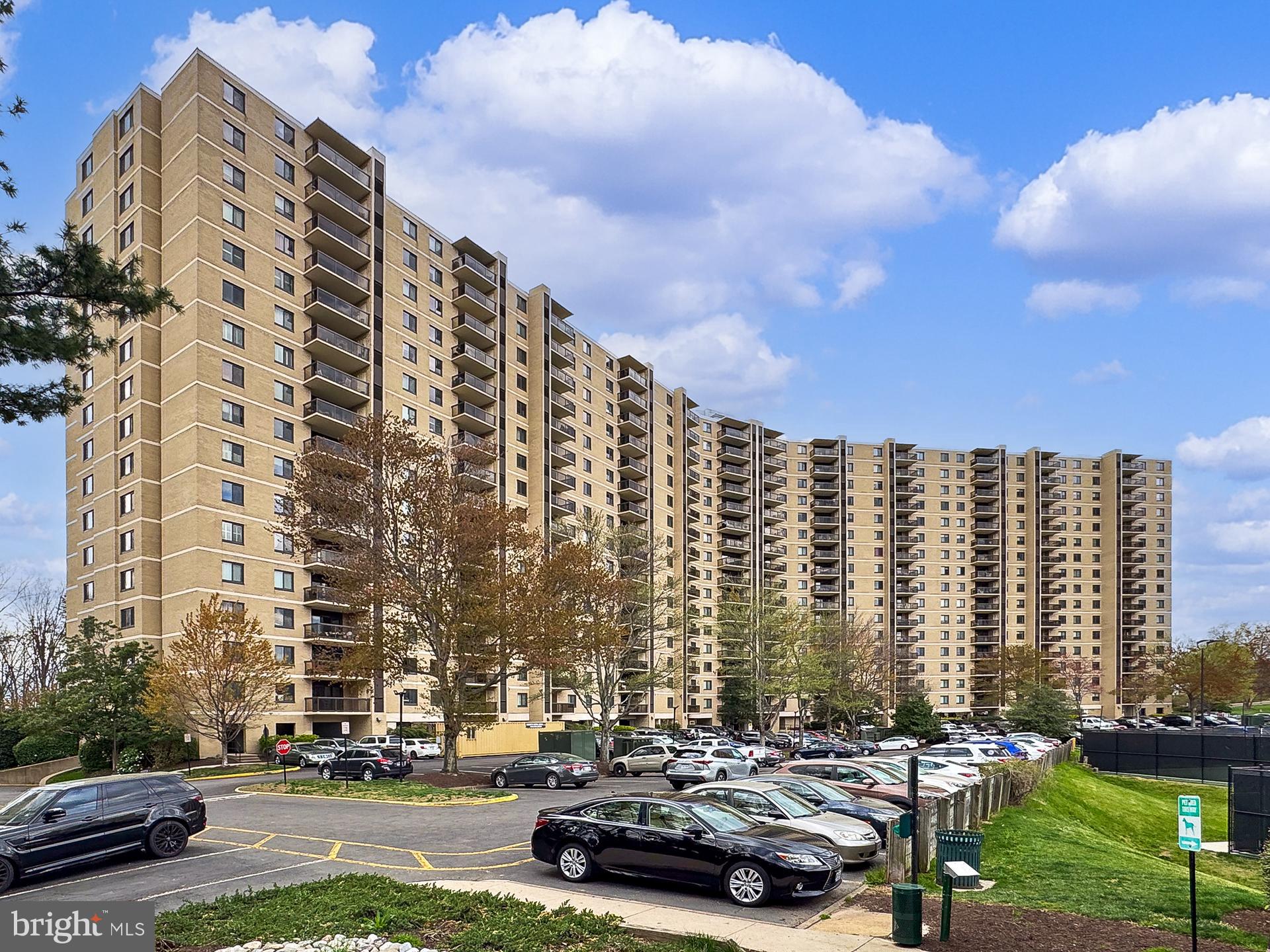 WATERGATE AT LANDMARK - Residential