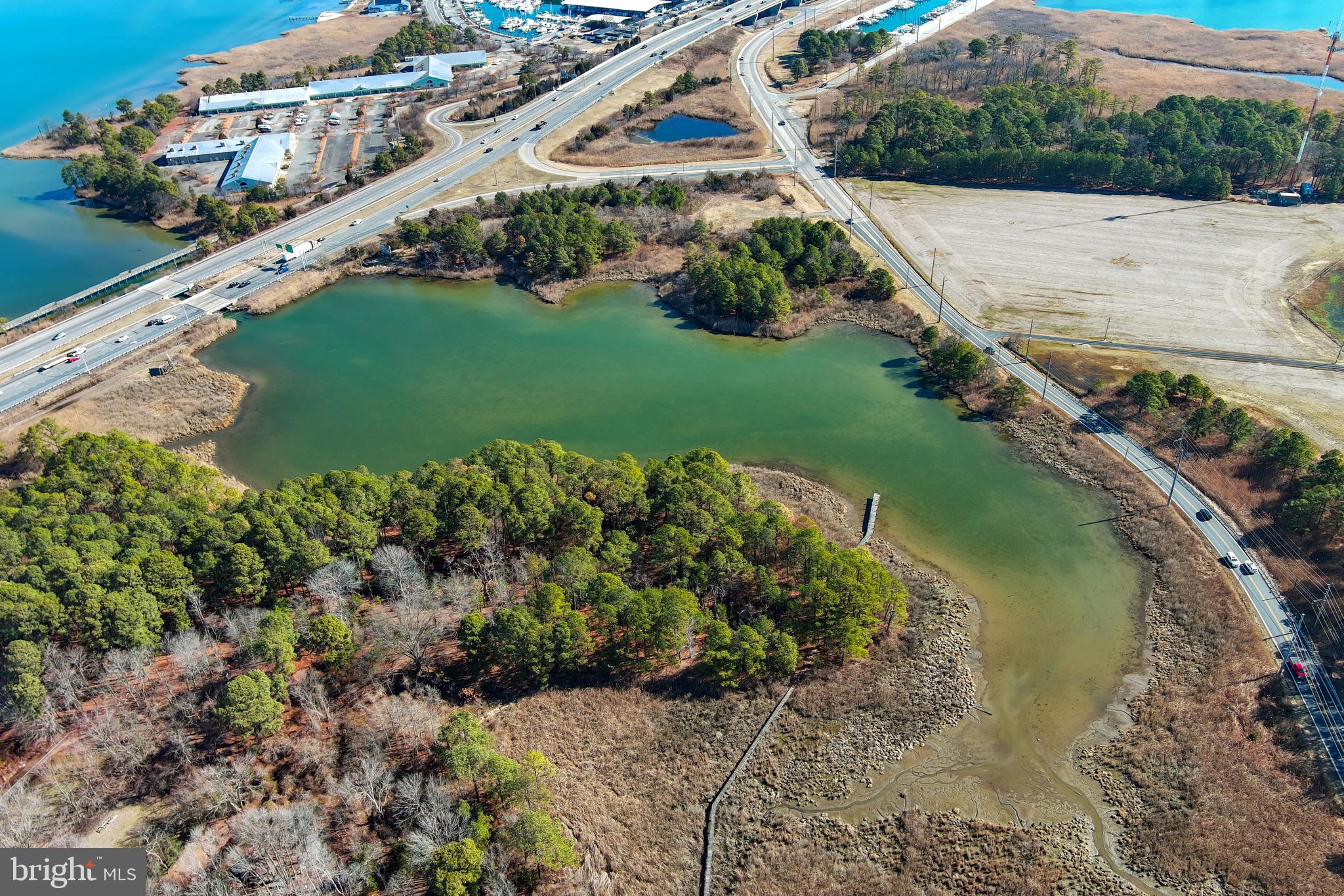 DUNDEE HARBOR - Residential
