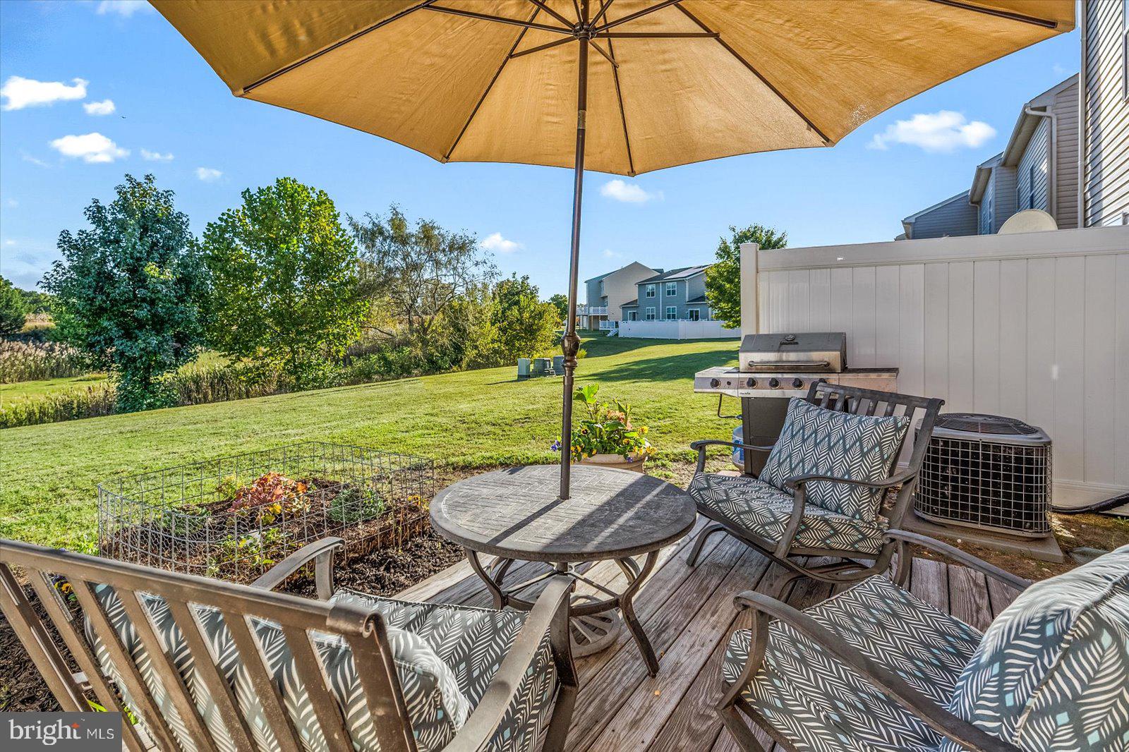 CEDAR COMMONS - Residential