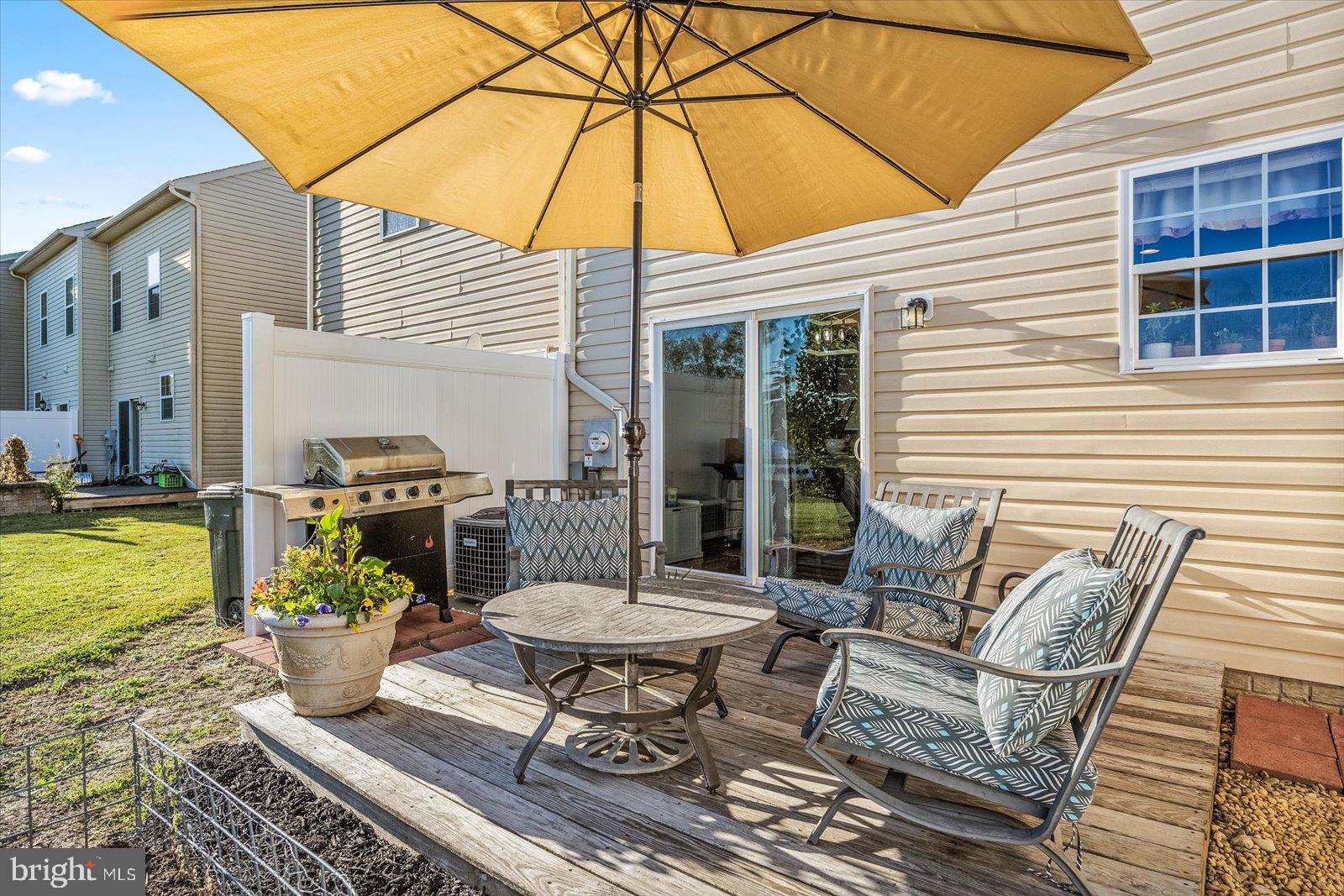 CEDAR COMMONS - Residential