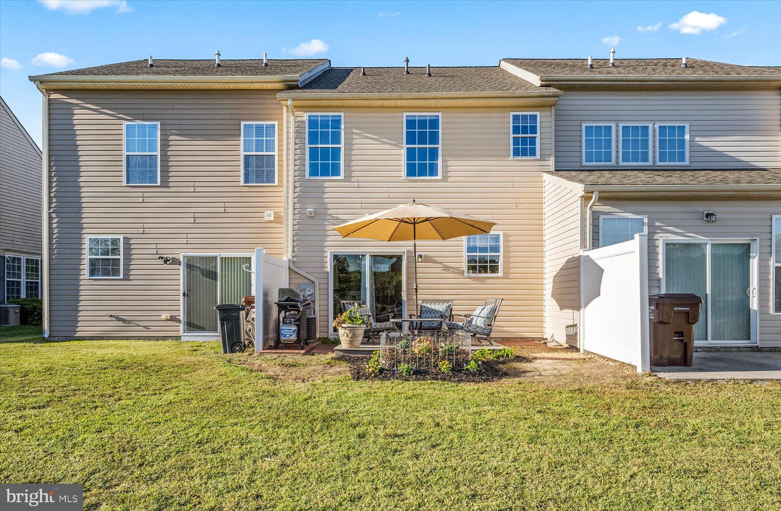 CEDAR COMMONS - Residential