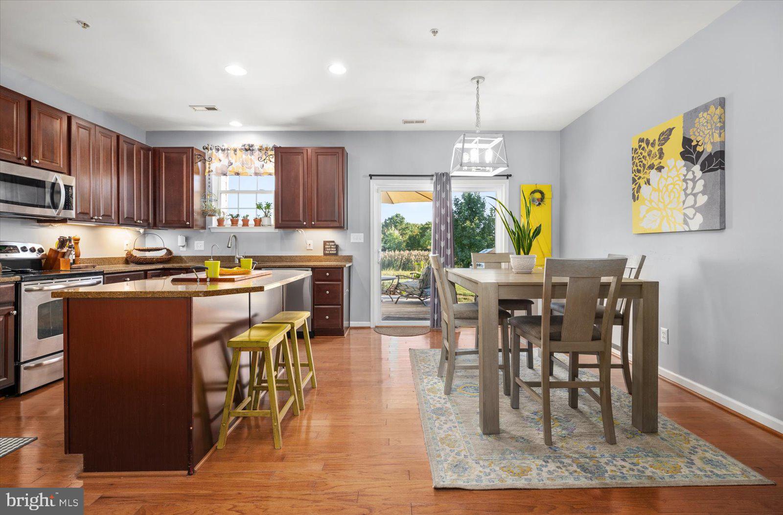 CEDAR COMMONS - Residential