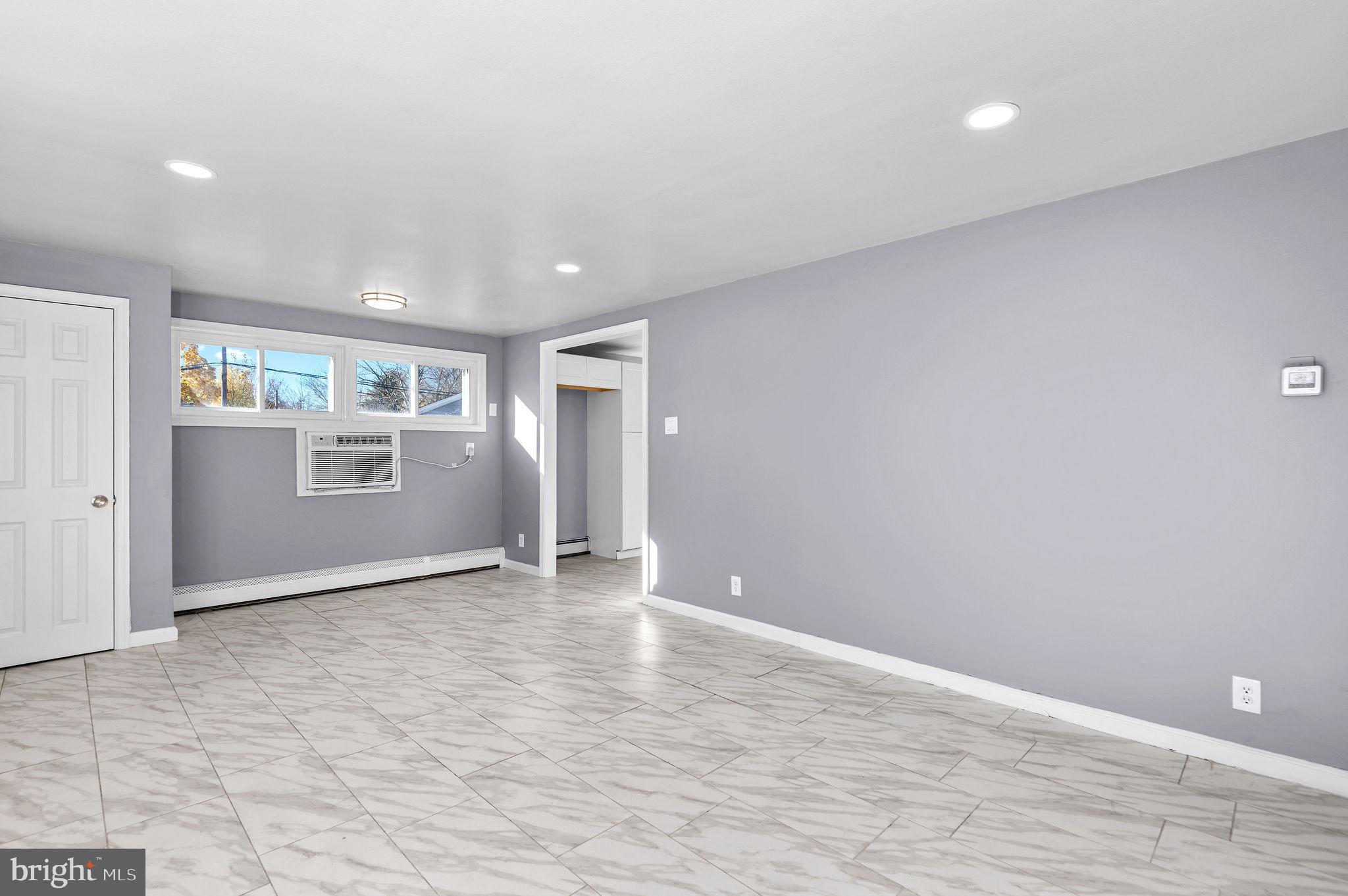 ROSLYN - Residential