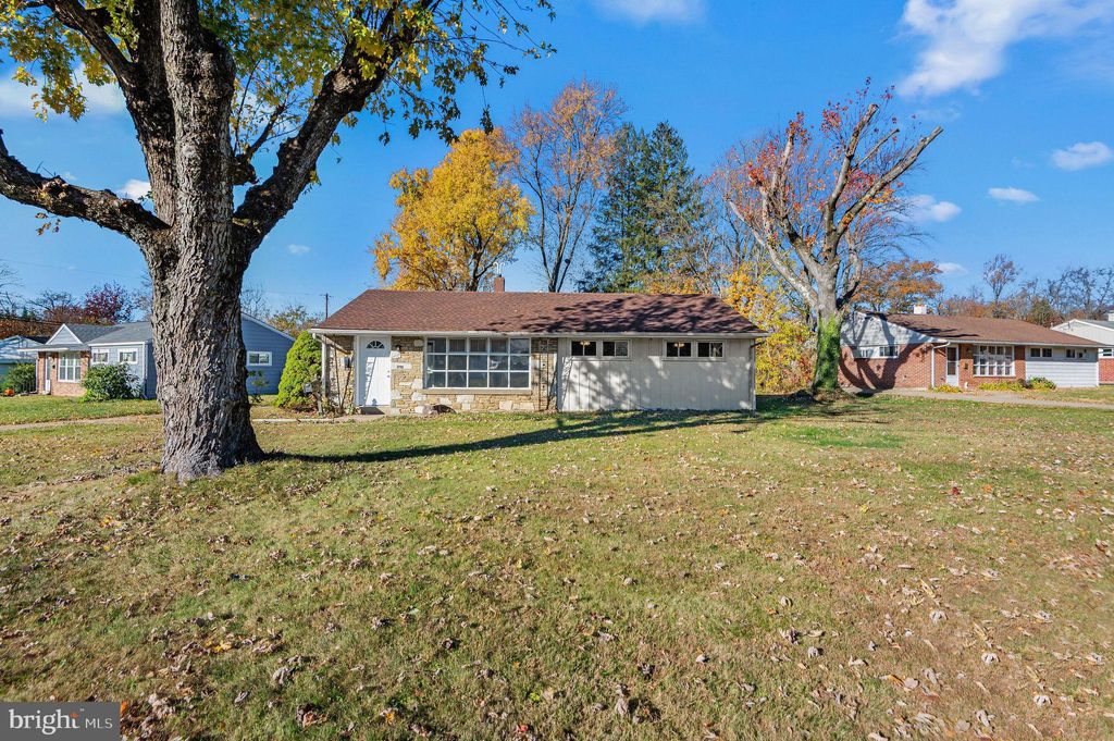 Photo of 2750 Turner Avenue, ABINGTON, PA 19001 (MLS # PAMC2152080)