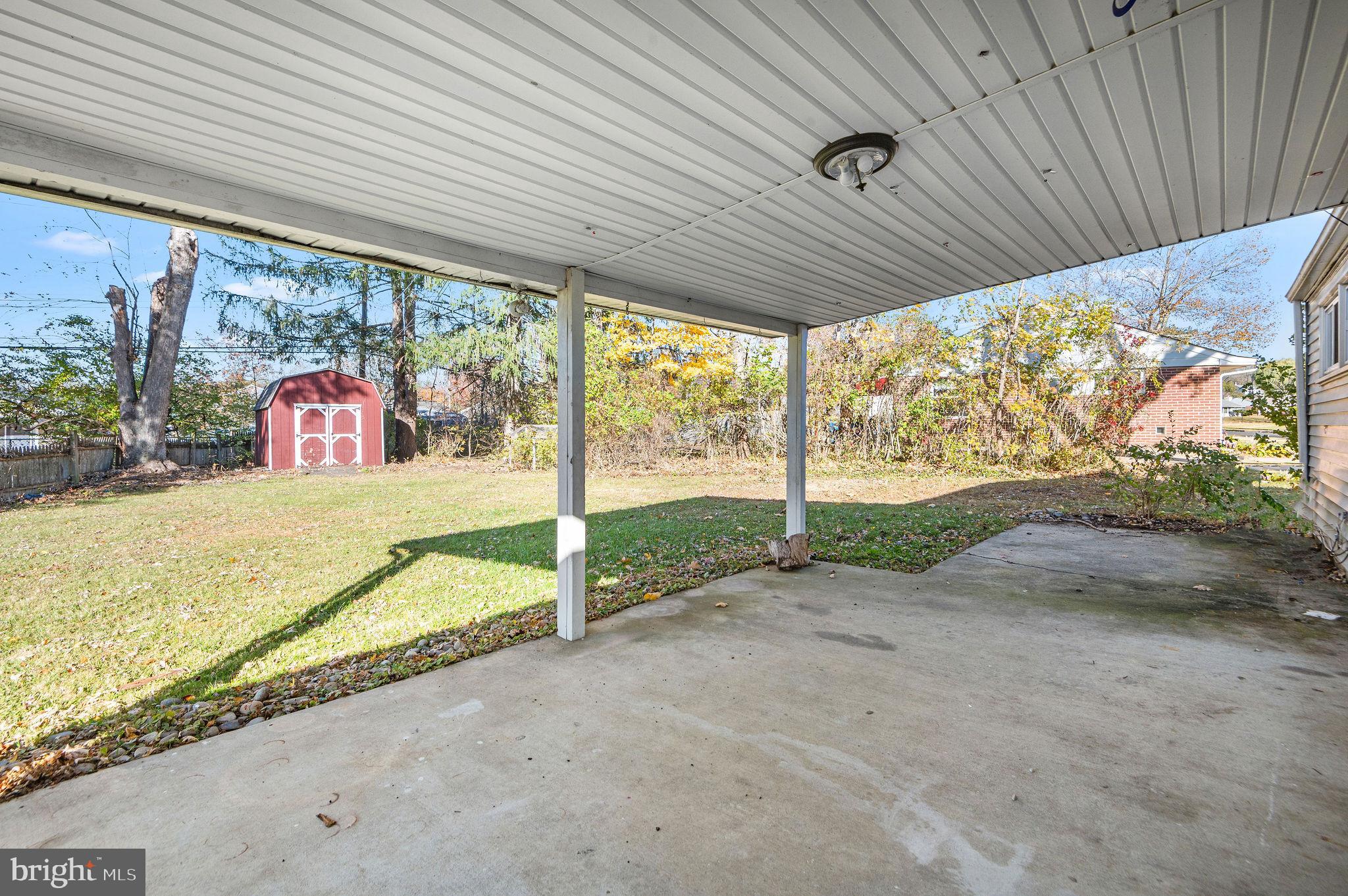 ROSLYN - Residential