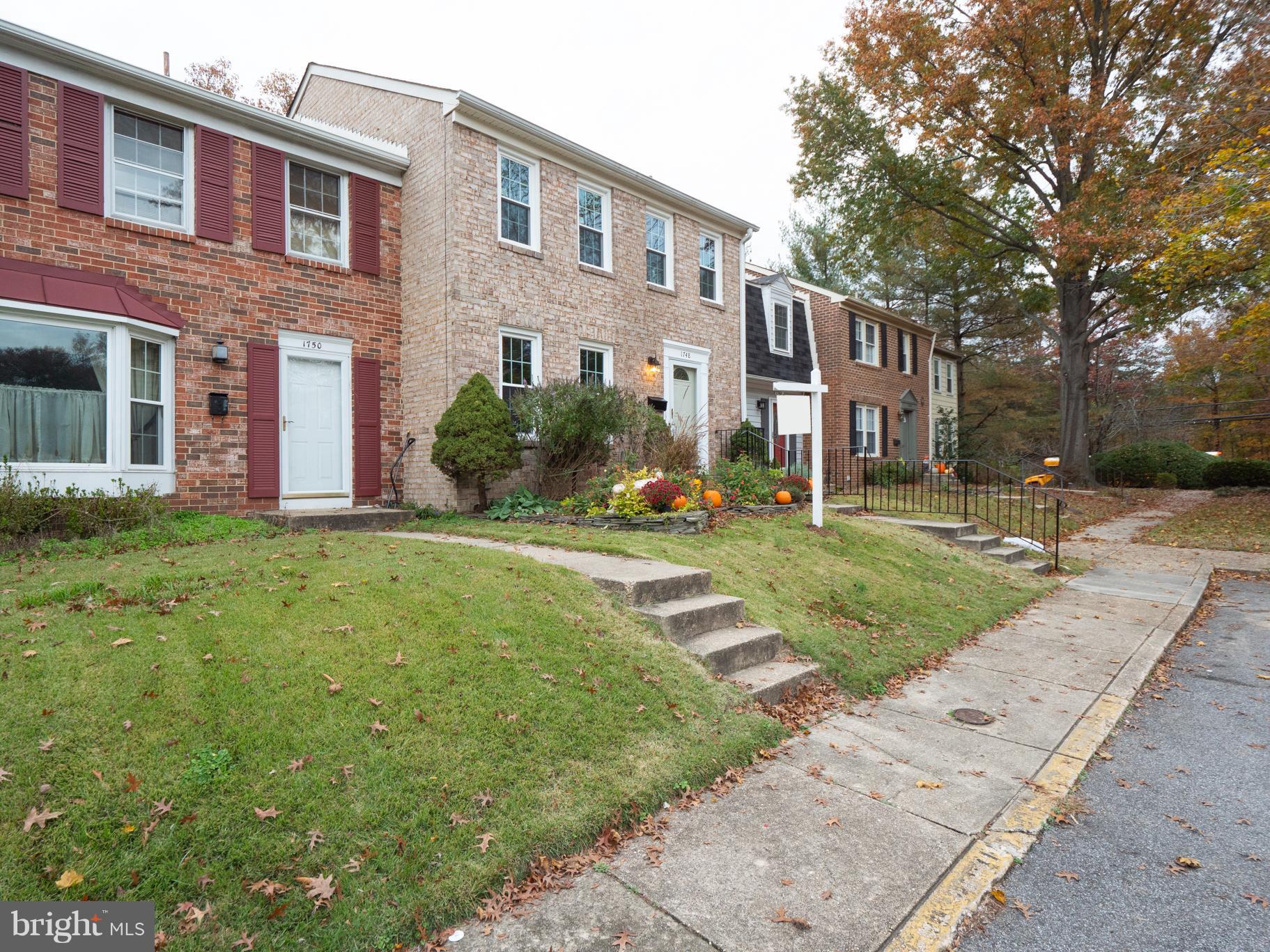 CROFTON COMMONS - Residential