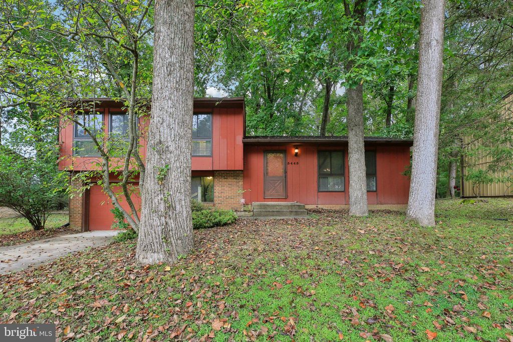 Photo of 5445 Crowflock Court, COLUMBIA, MD 21045 (MLS # MDHW2059736)