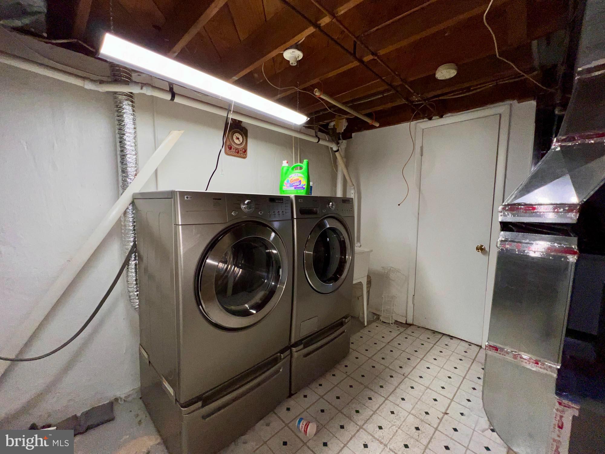 CHARTLEY - Residential