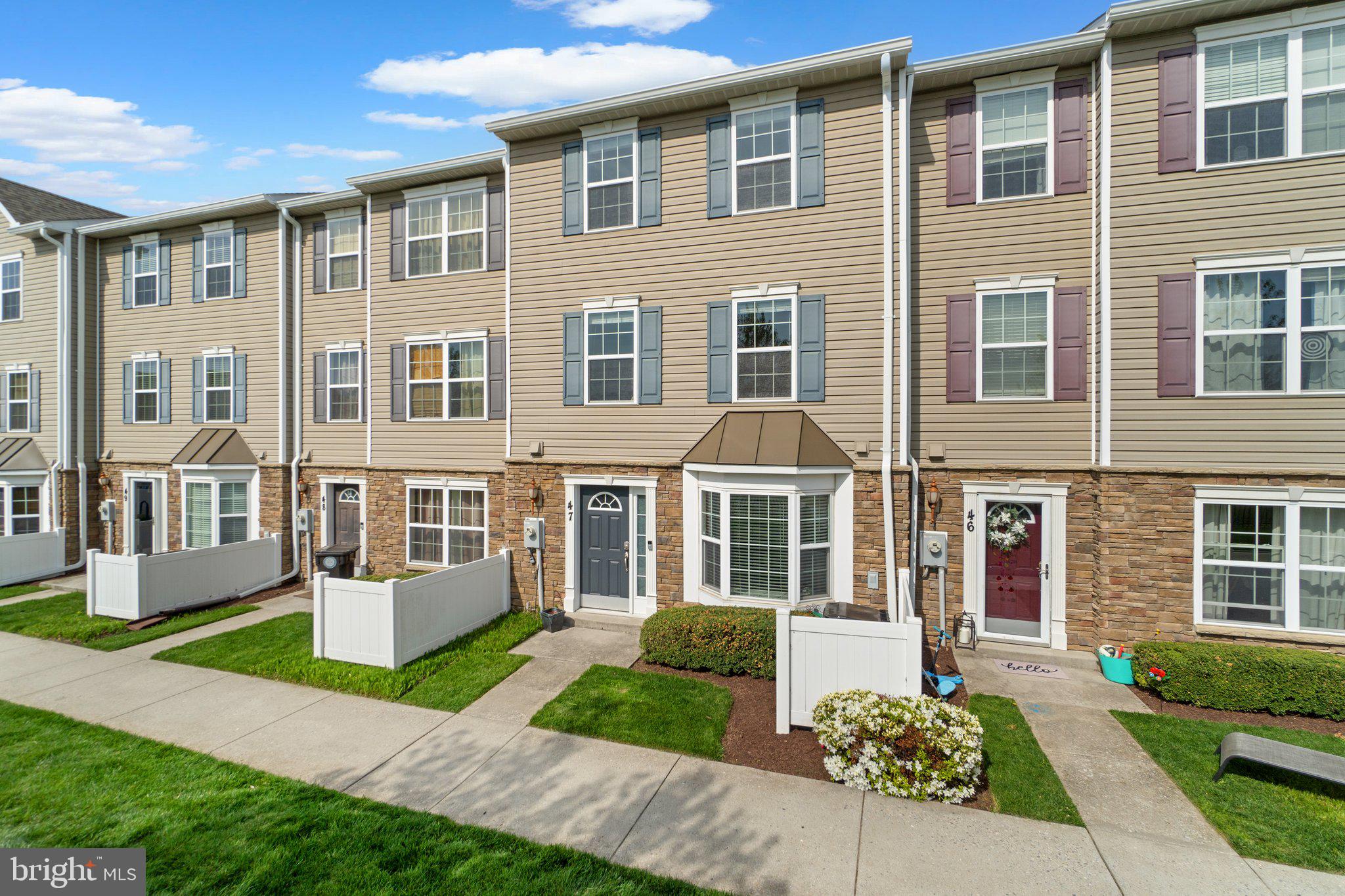 RESERVOIR RIDGE - Residential