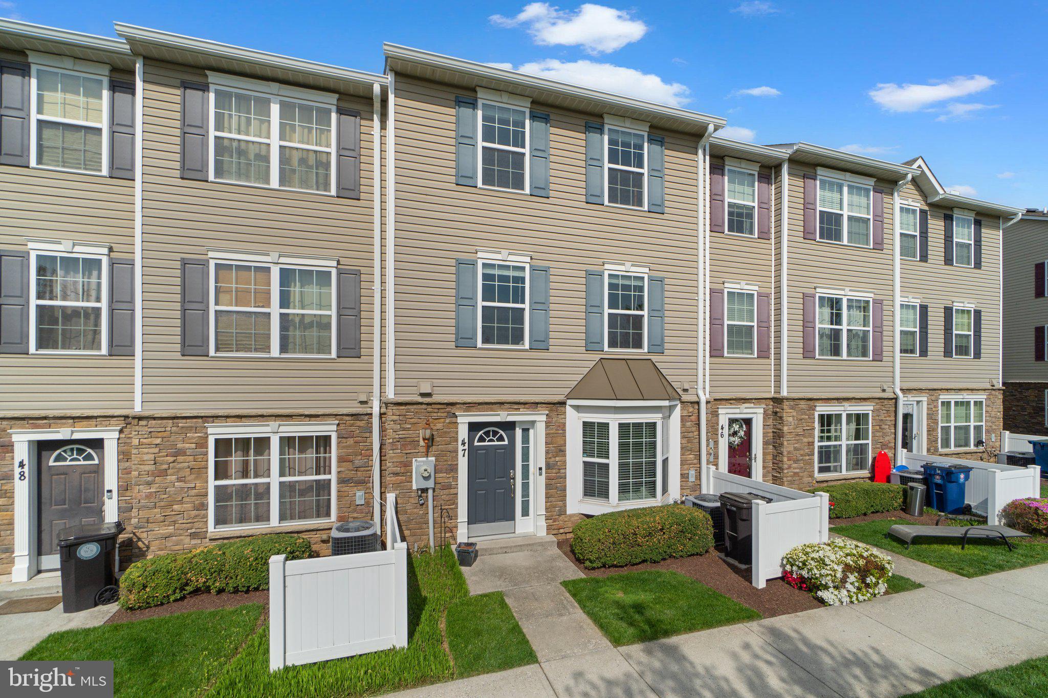 RESERVOIR RIDGE - Residential