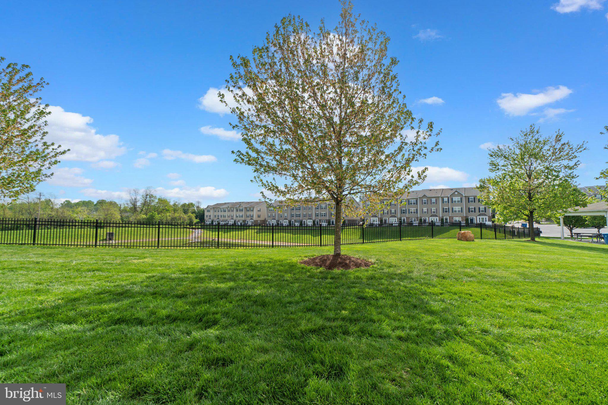 1900 LENNOX DRIVE 47