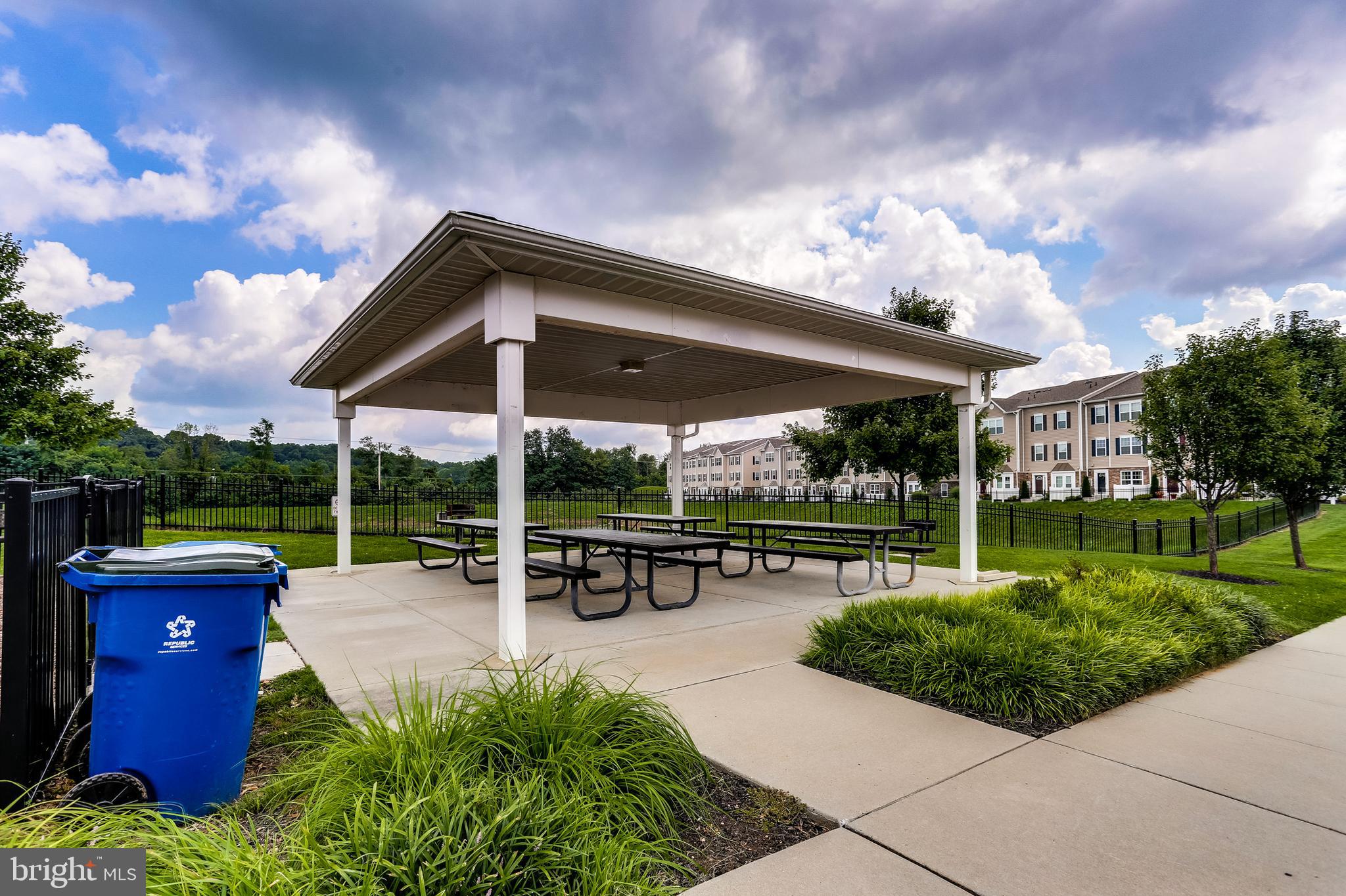 RESERVOIR RIDGE - Residential