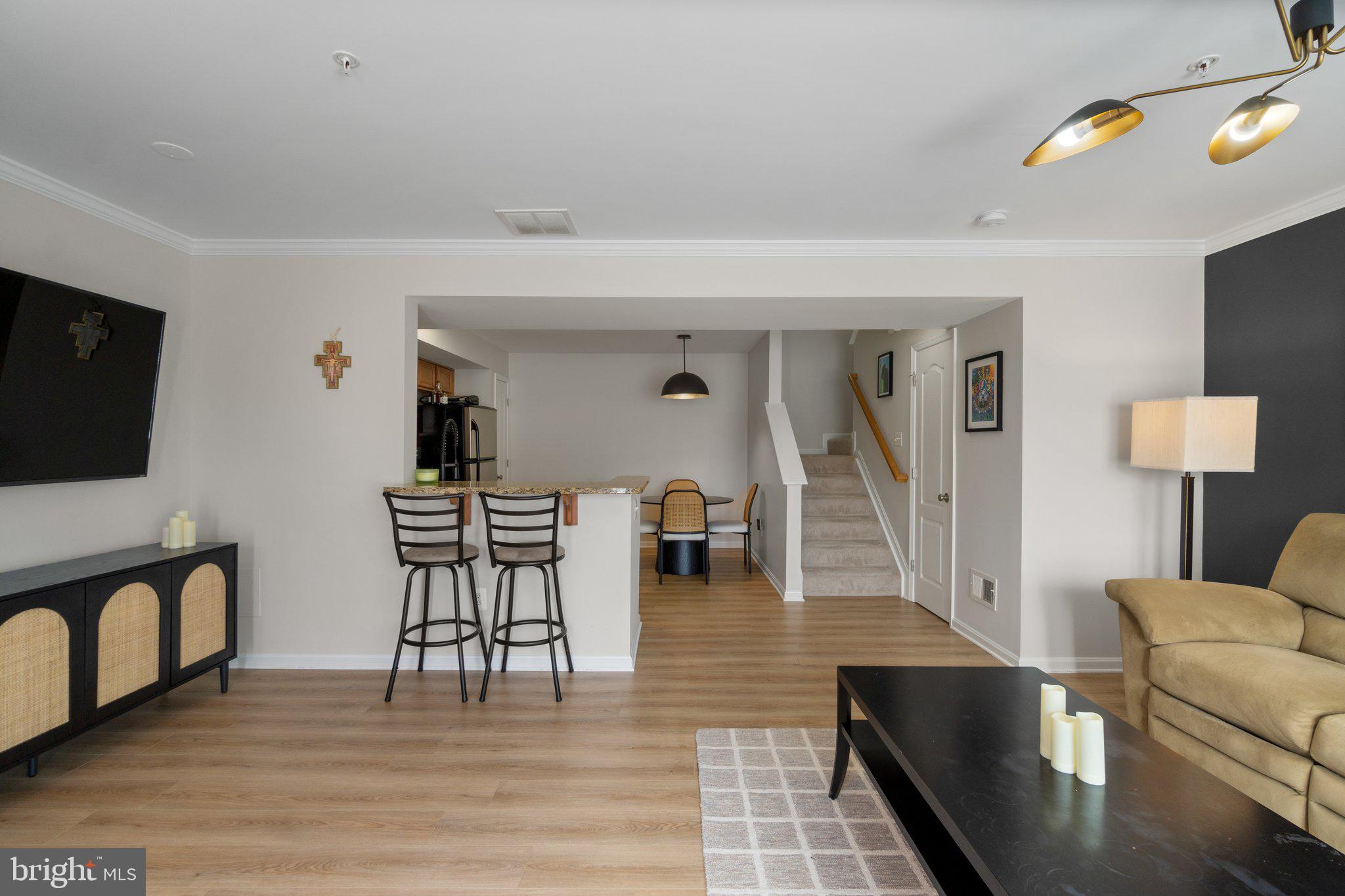 RESERVOIR RIDGE - Residential