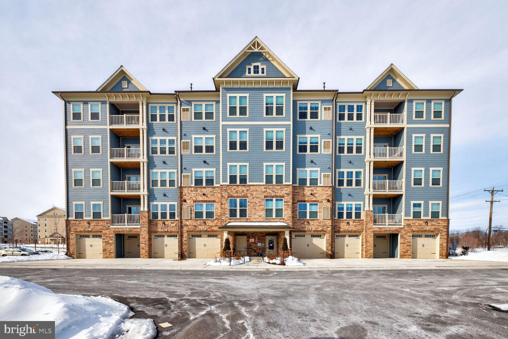 3315 FIREFLY LANE 304