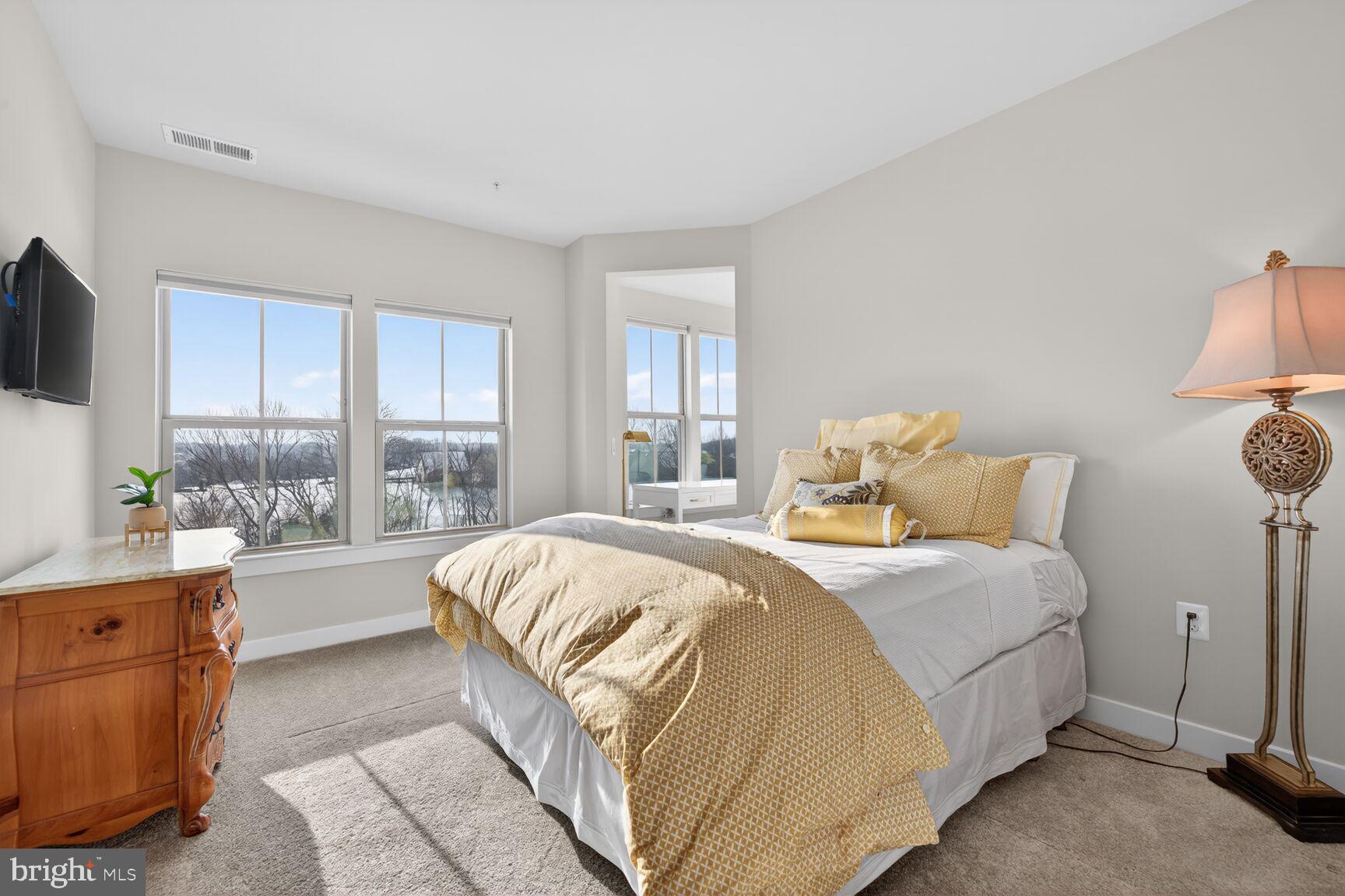 THE WOODLANDS - Residential