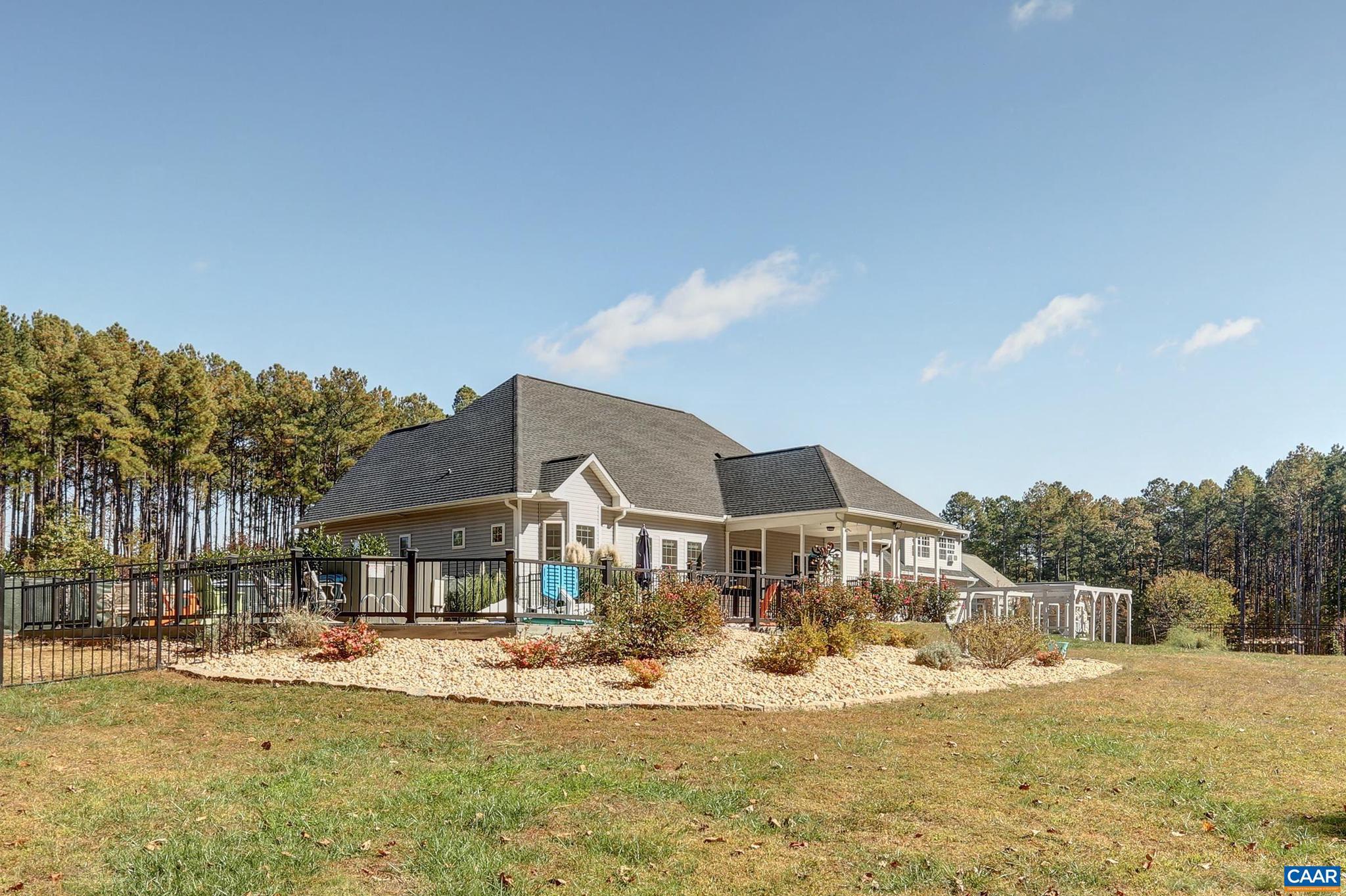 THE WATERS - Residential