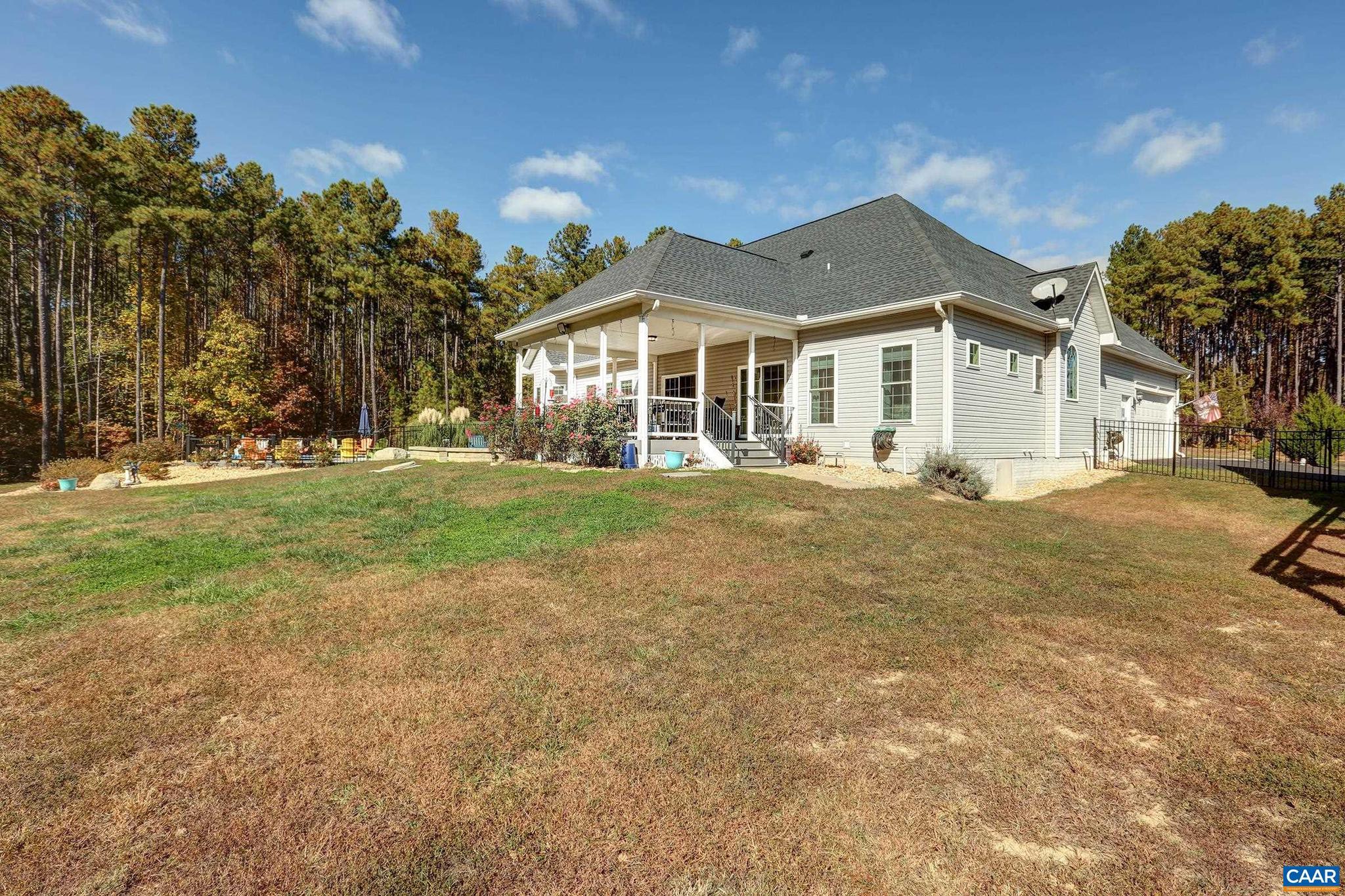 THE WATERS - Residential