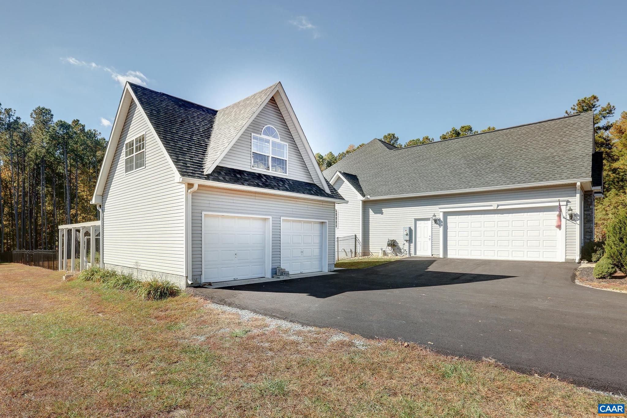 THE WATERS - Residential