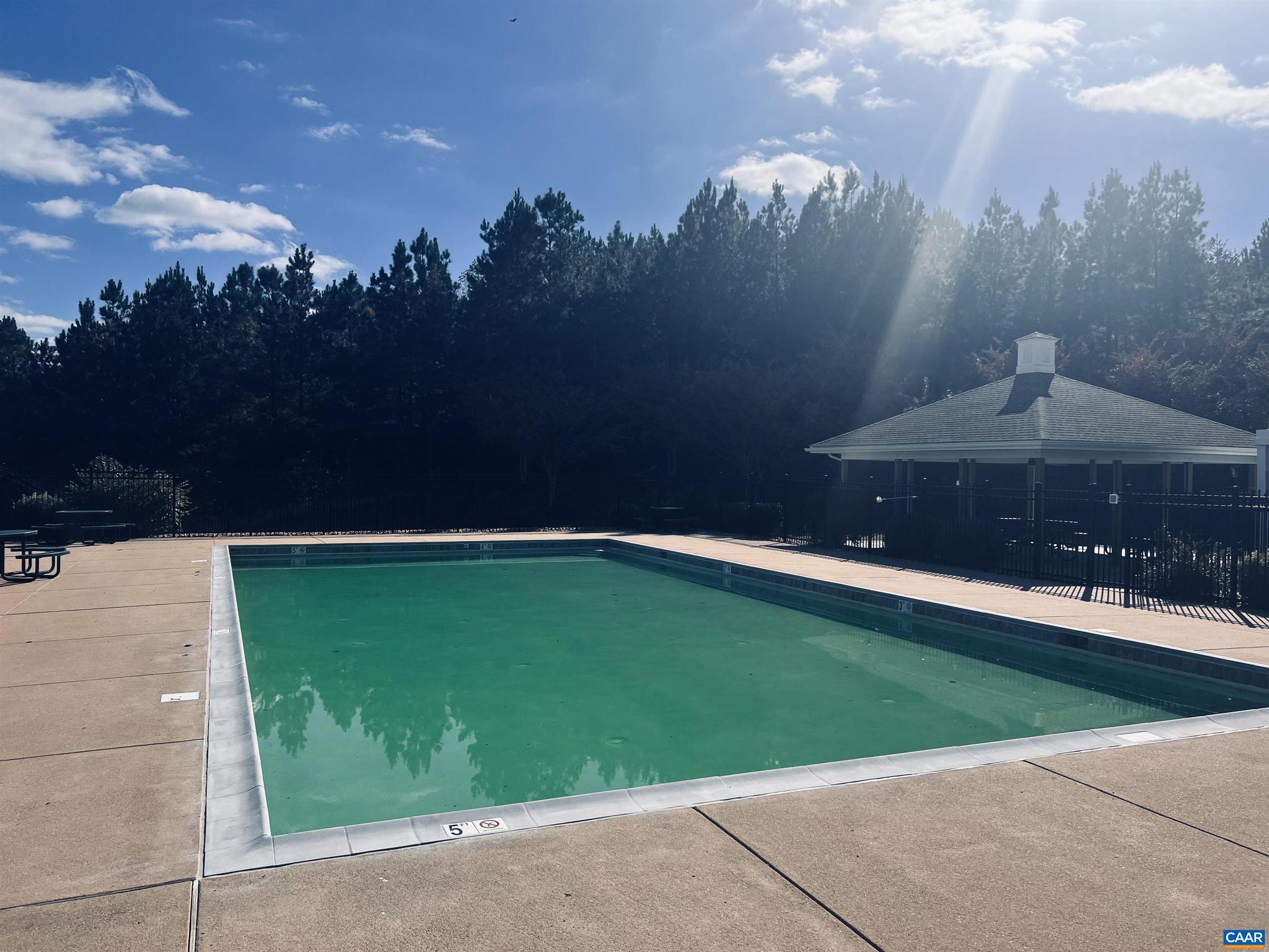 THE WATERS - Residential