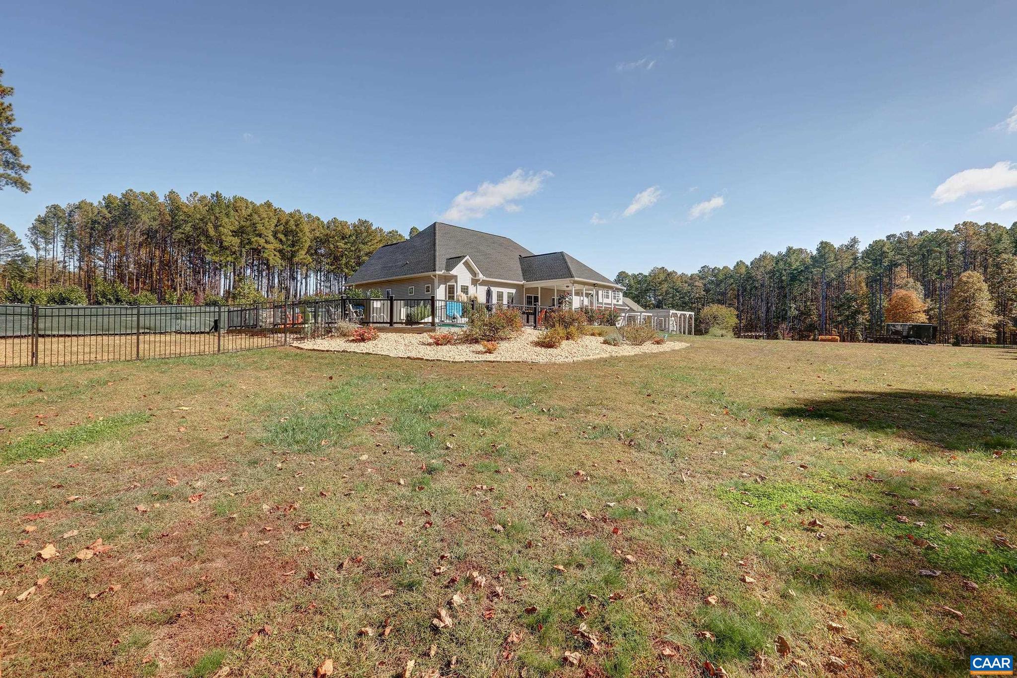 THE WATERS - Residential