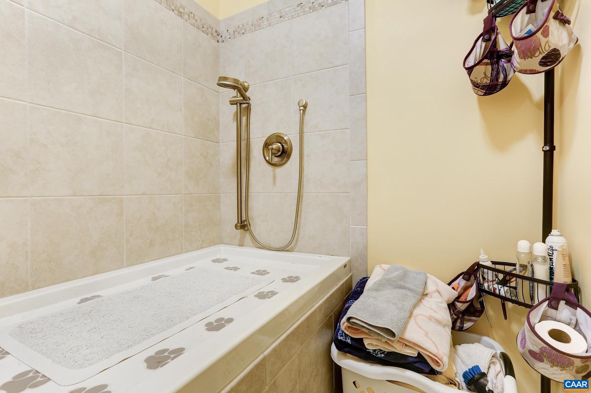 THE WATERS - Residential