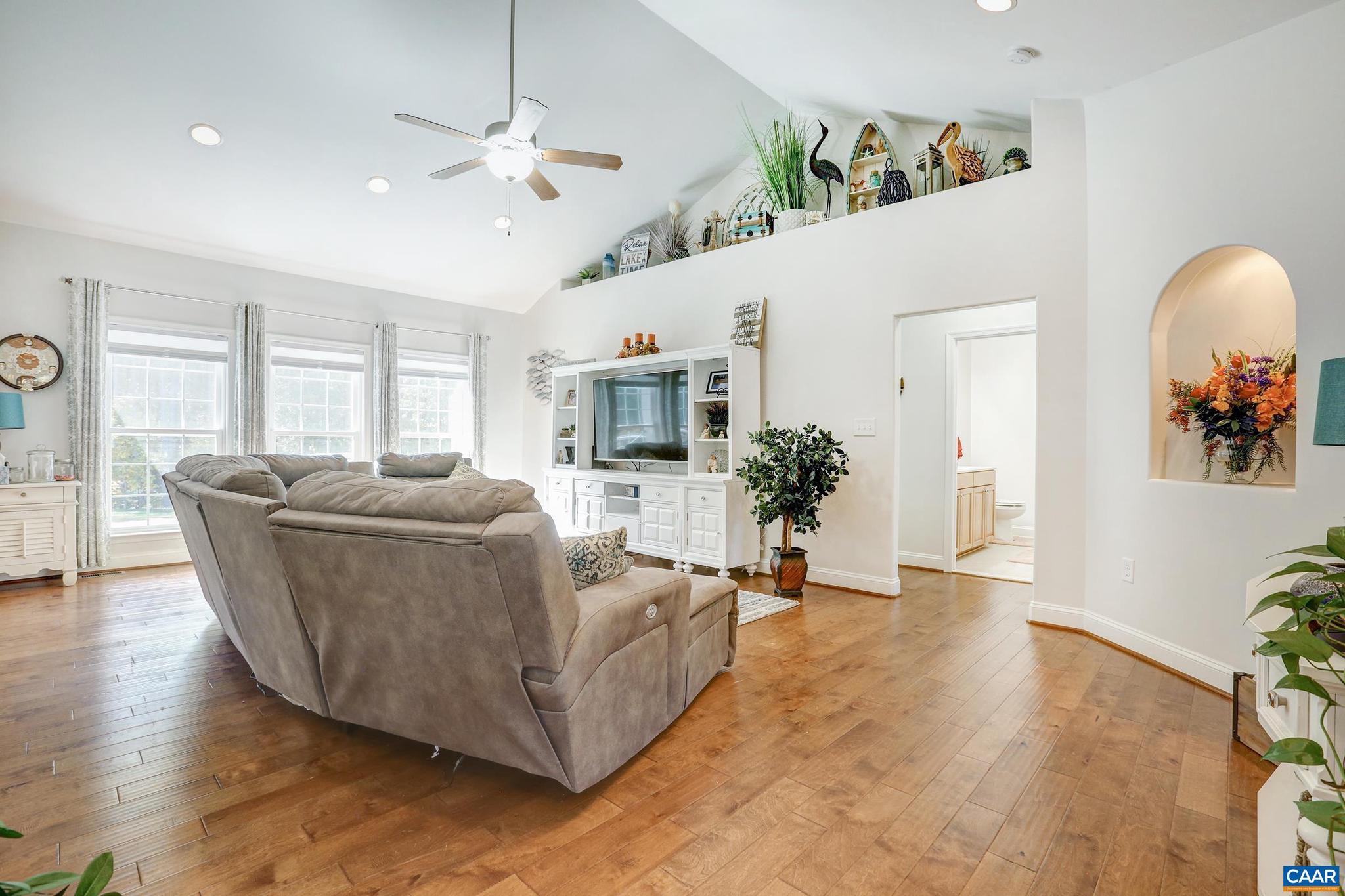 THE WATERS - Residential