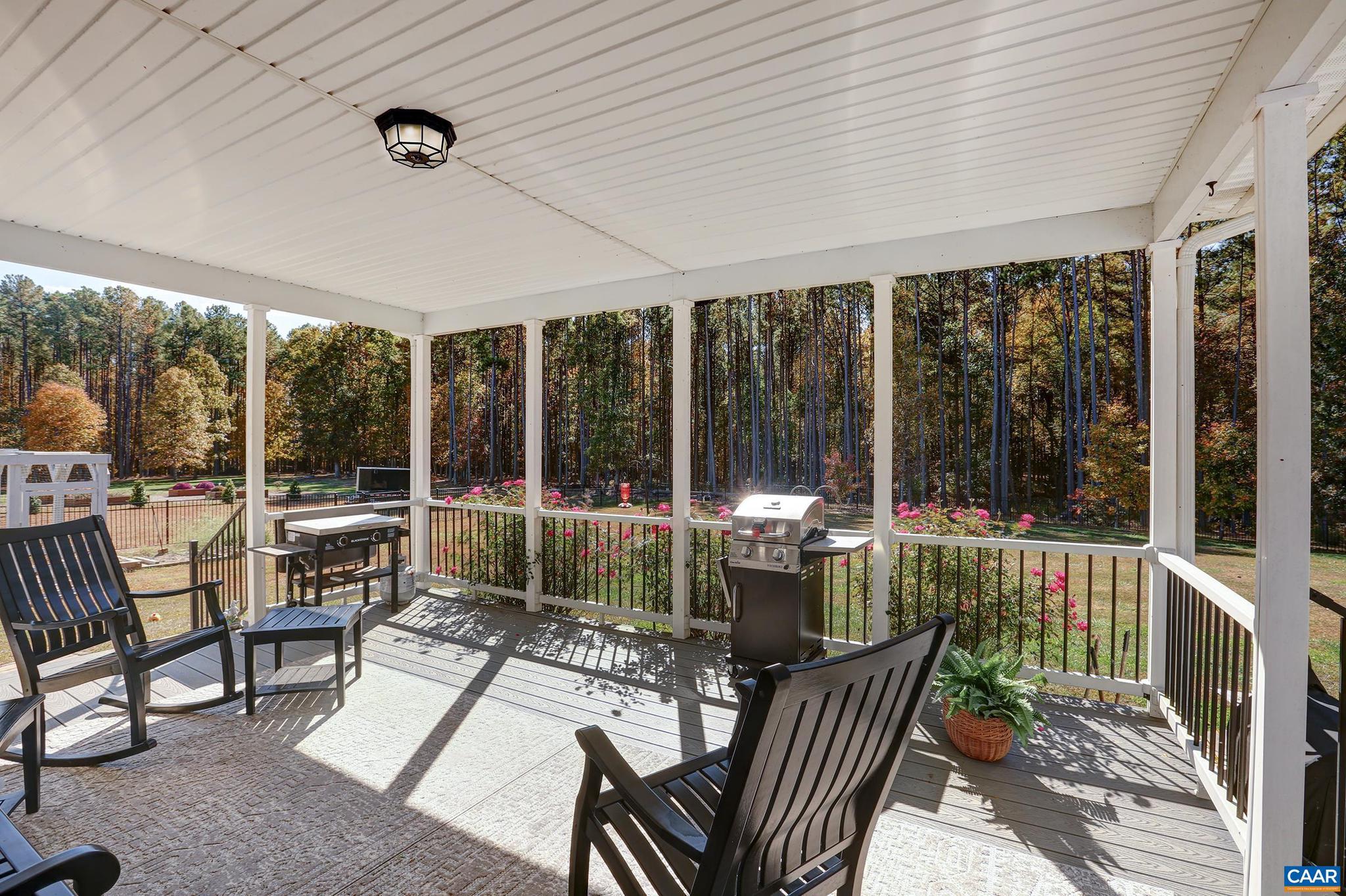 THE WATERS - Residential