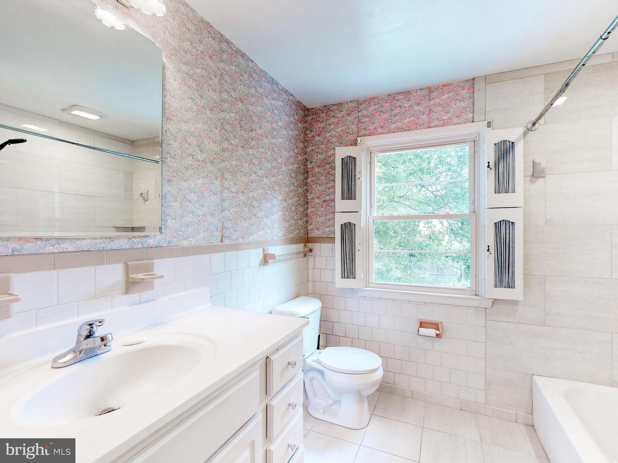 VILLA VUE EAST - Residential