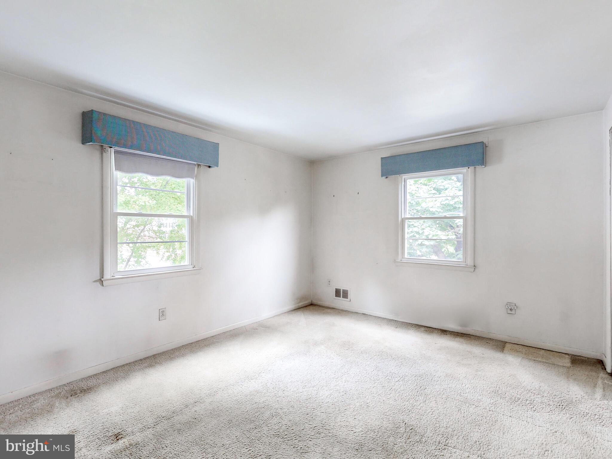 VILLA VUE EAST - Residential