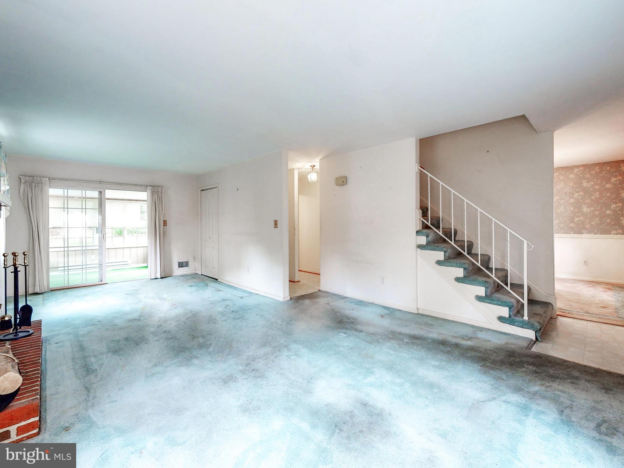 VILLA VUE EAST - Residential