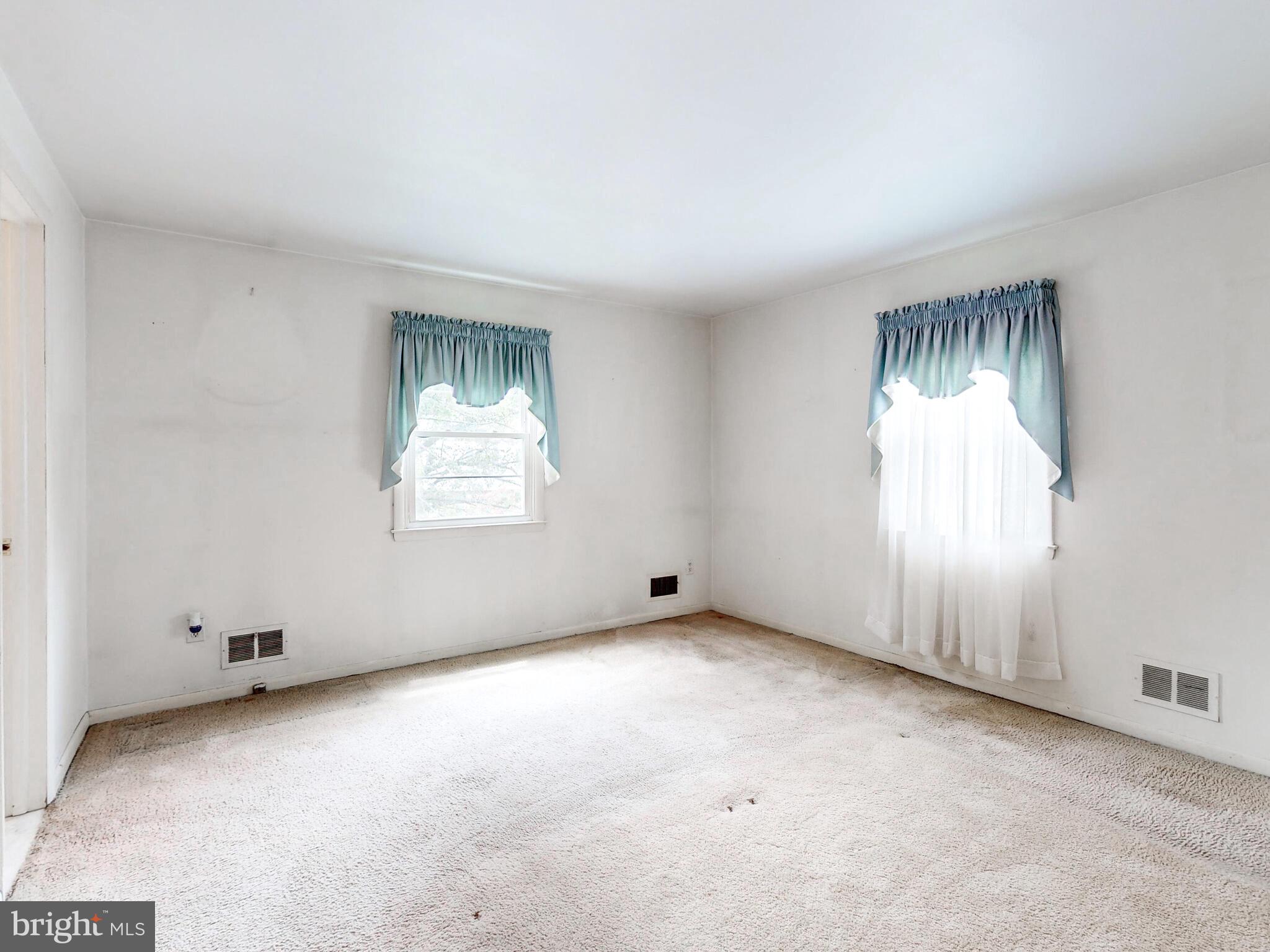 VILLA VUE EAST - Residential