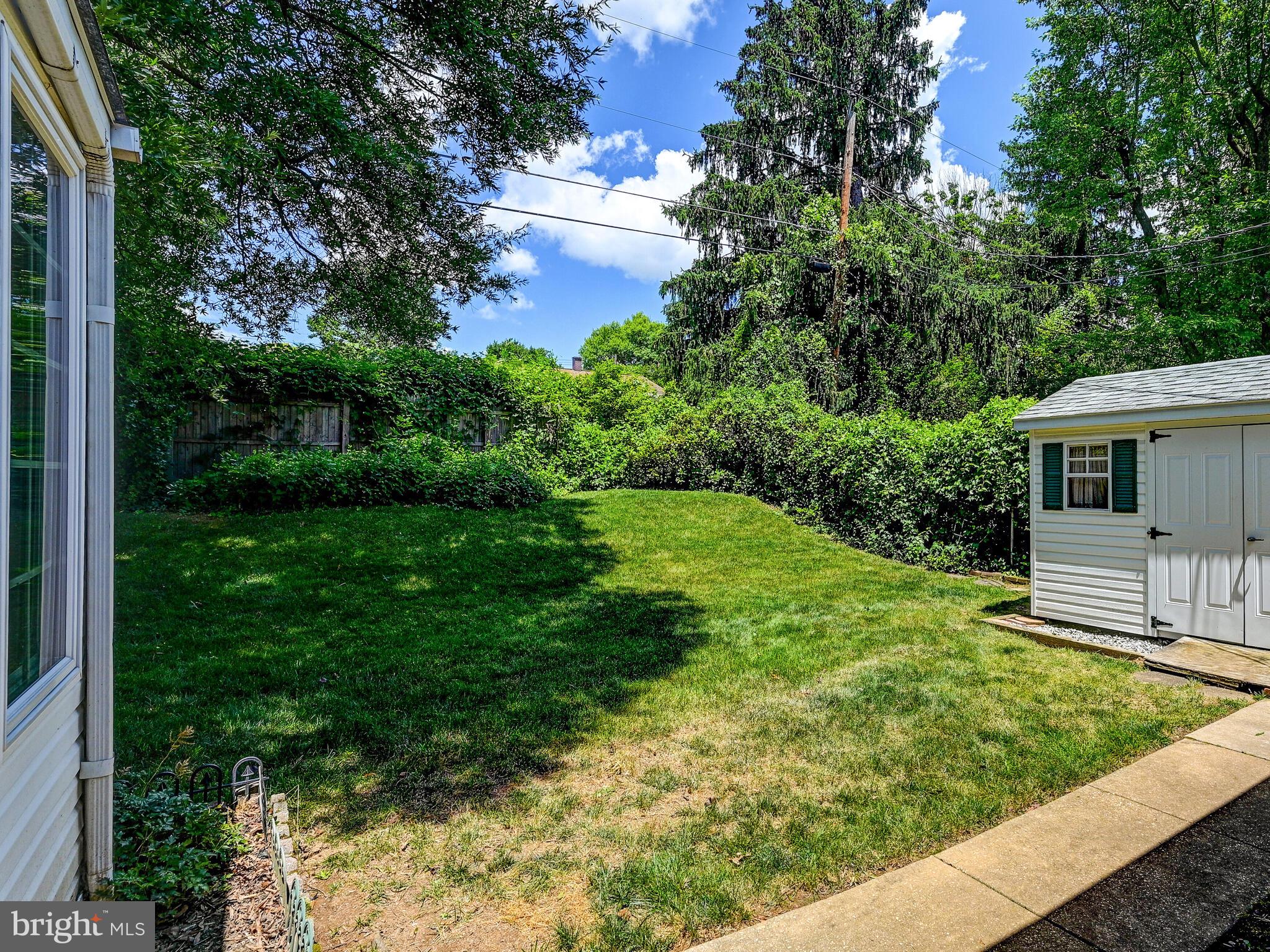 VILLA VUE EAST - Residential