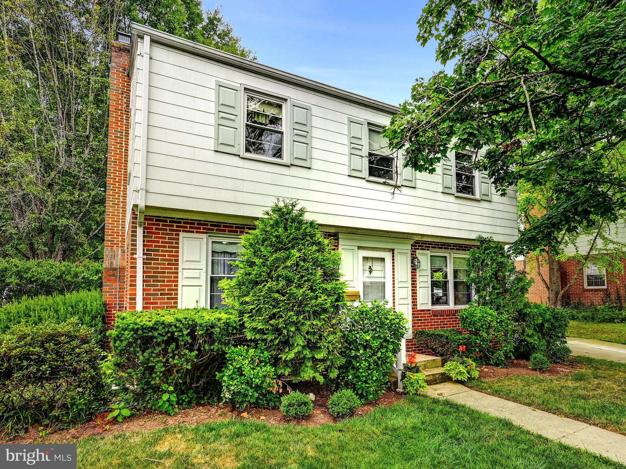 VILLA VUE EAST - Residential