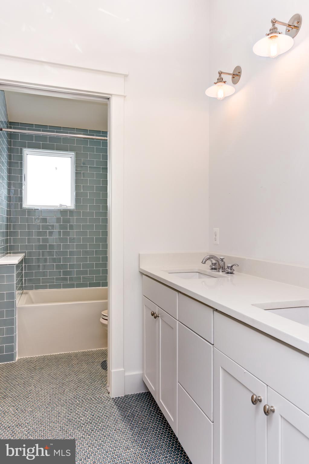 DEL RAY - Residential