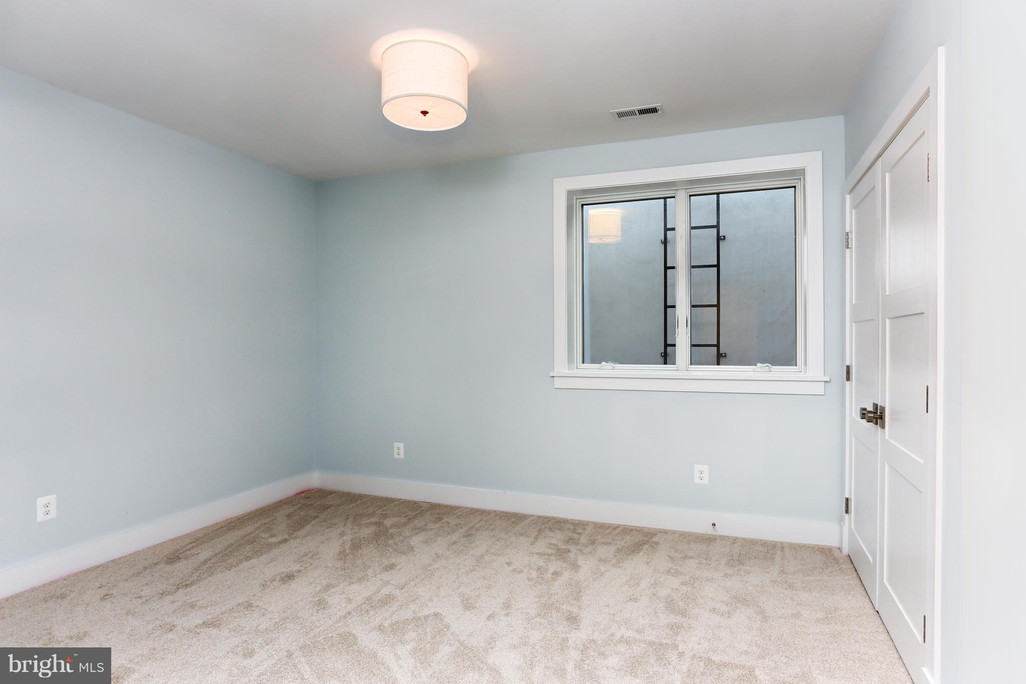 DEL RAY - Residential