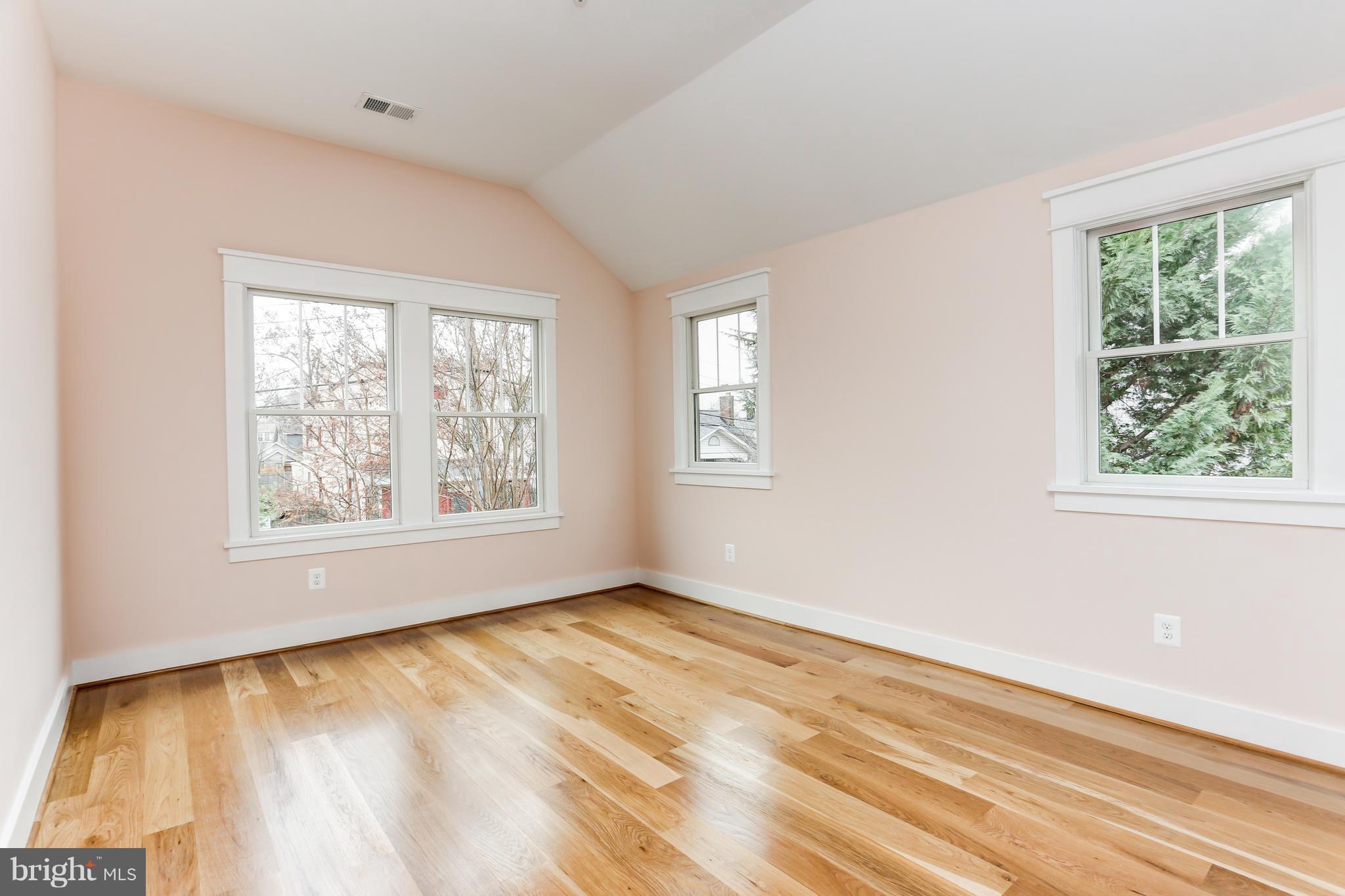 DEL RAY - Residential