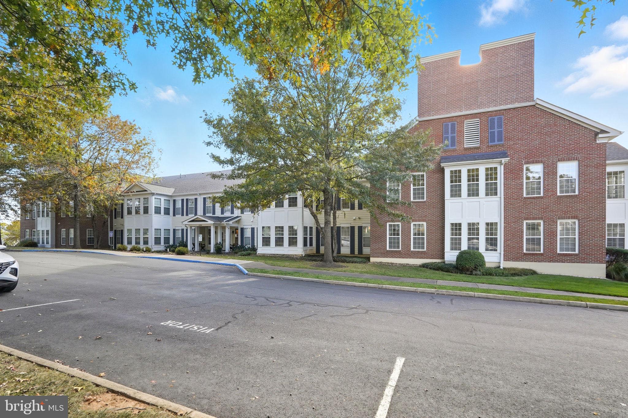 SUFFIELD MEADOWS - Residential