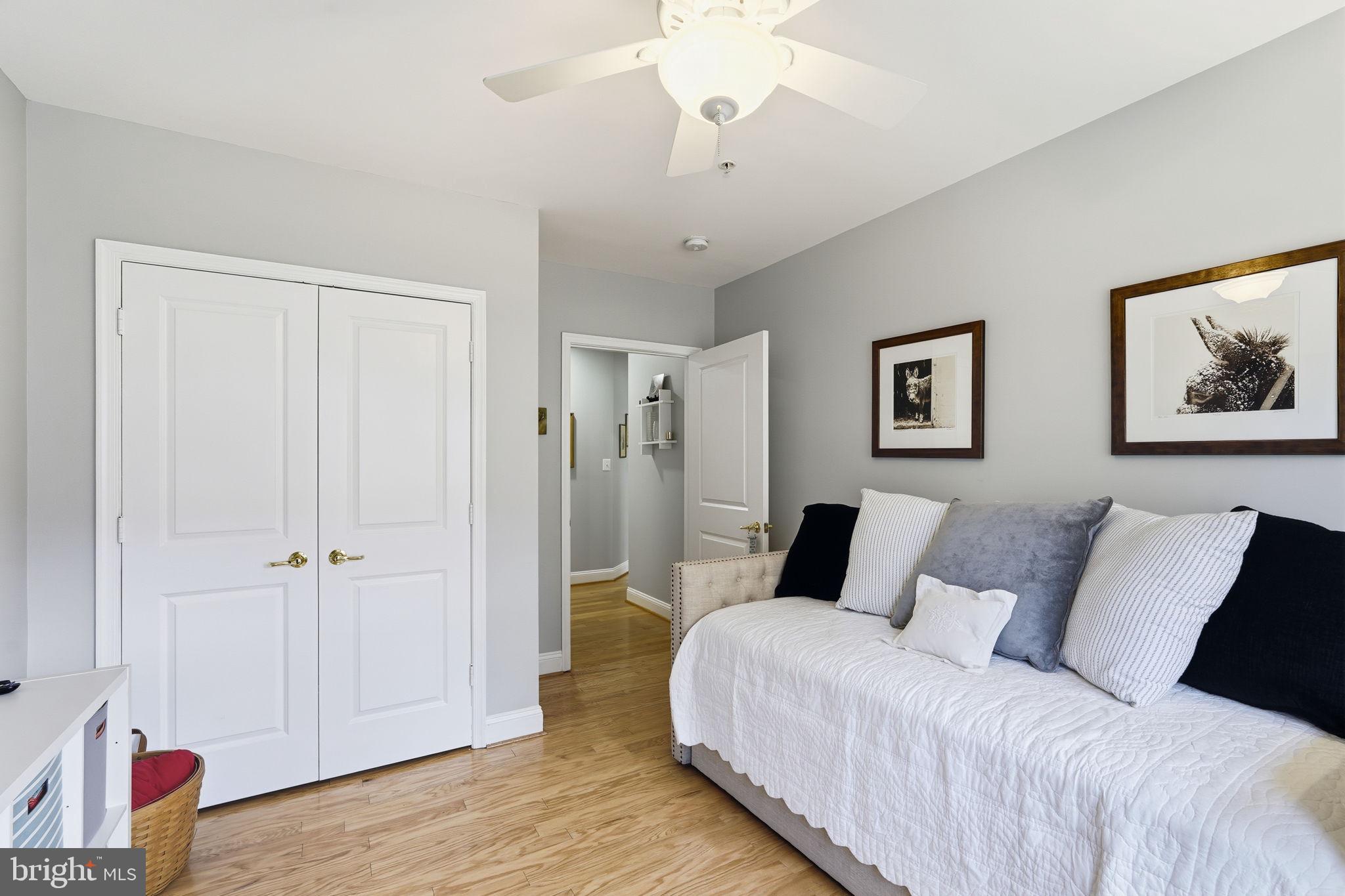 SUFFIELD MEADOWS - Residential