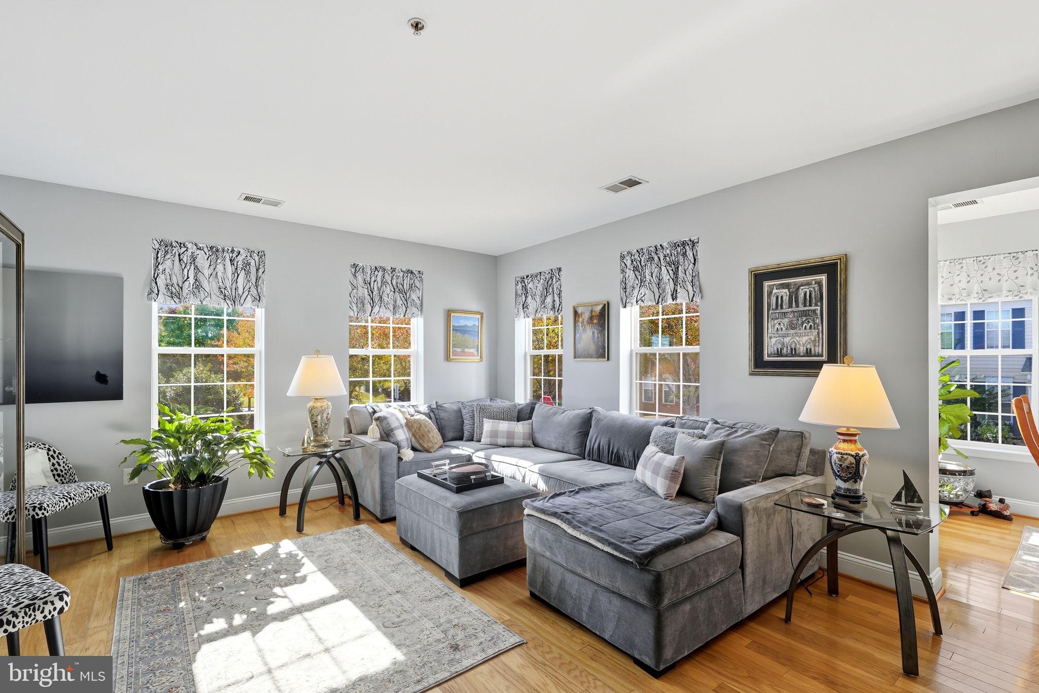 SUFFIELD MEADOWS - Residential